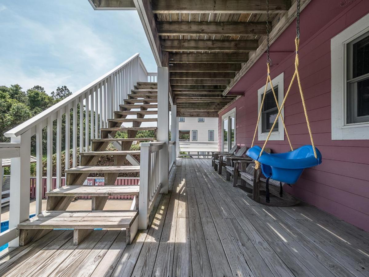 Raspberry Duck - Duck Landing, 525 Yds to Beach, Pool, Tiki Bar, Hot Tub, Close to Downtown