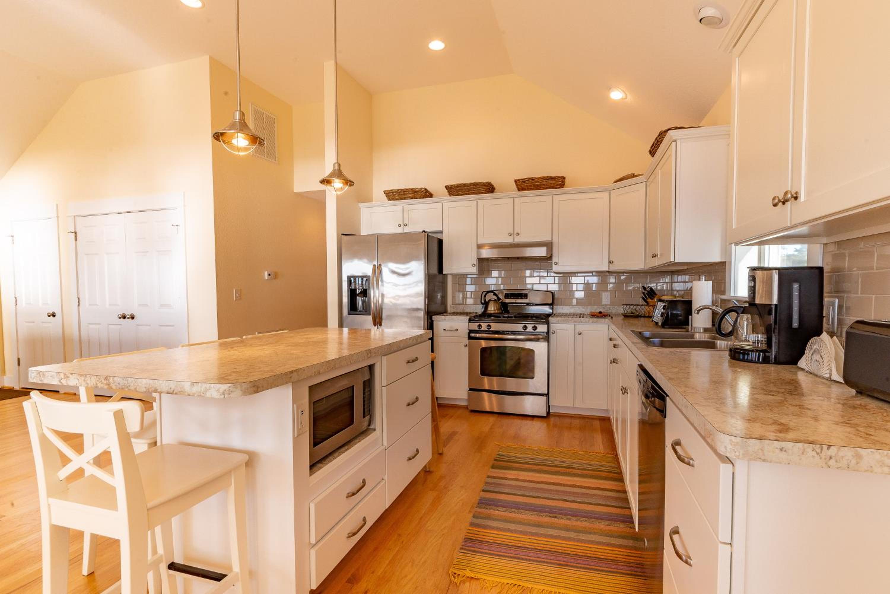 Sunset Joy - KDH MP 6, Soundfront, Sound View, Kayak, Community Boat Ramp, Pets OK, Flex Stays