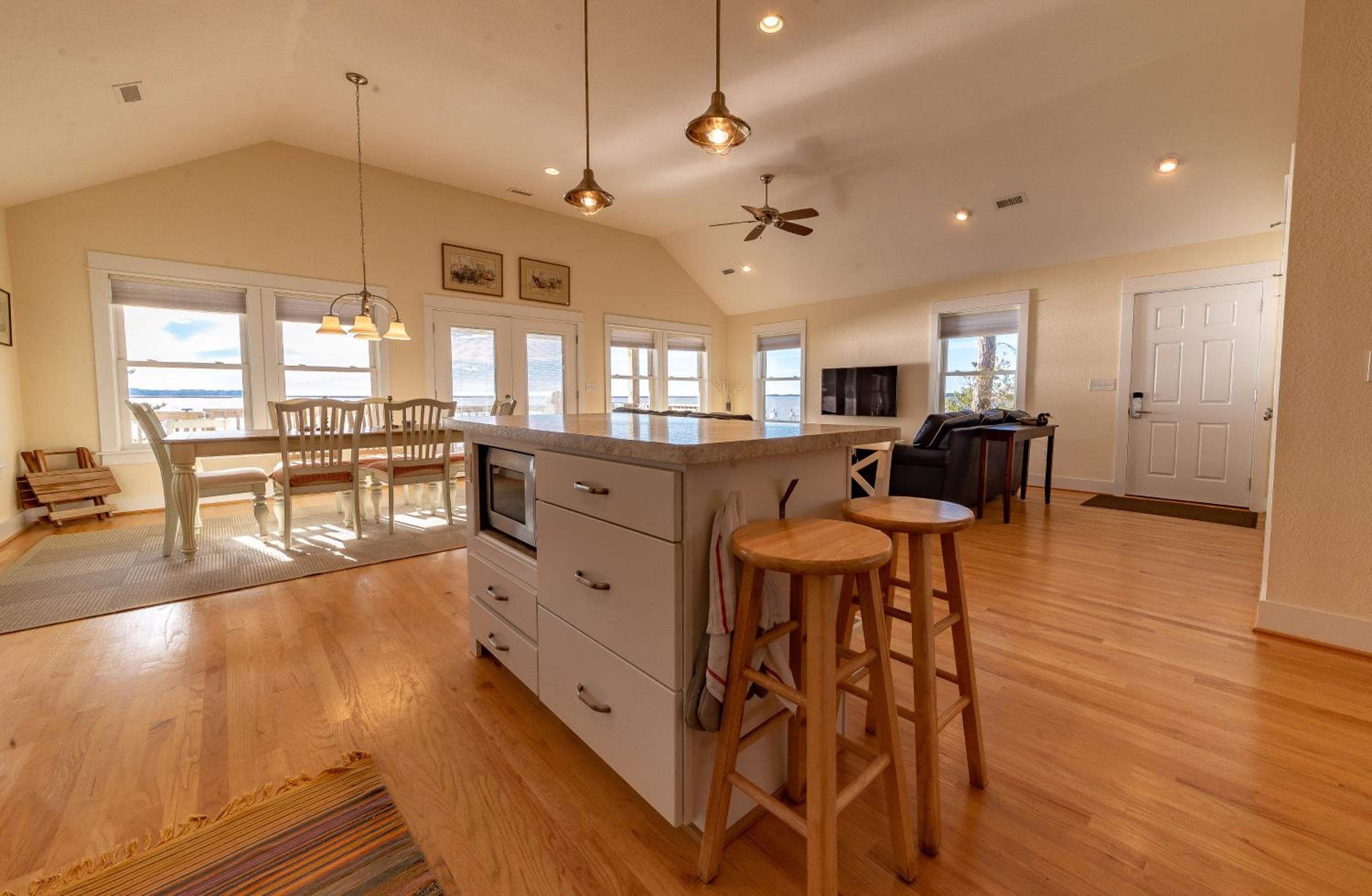 Sunset Joy - KDH MP 6, Soundfront, Sound View, Kayak, Community Boat Ramp, Pets OK, Flex Stays