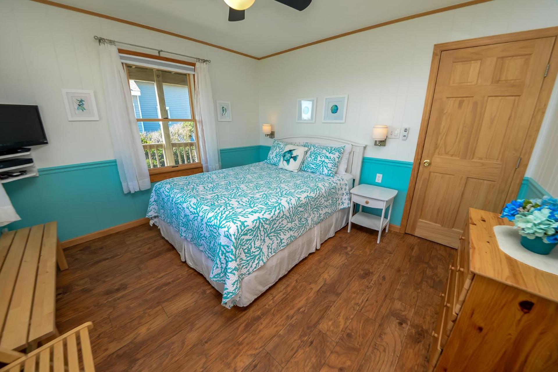Breakaway - Duck, Sanderling, Oceanfront, Ocean View, Pets OK, Community Pool