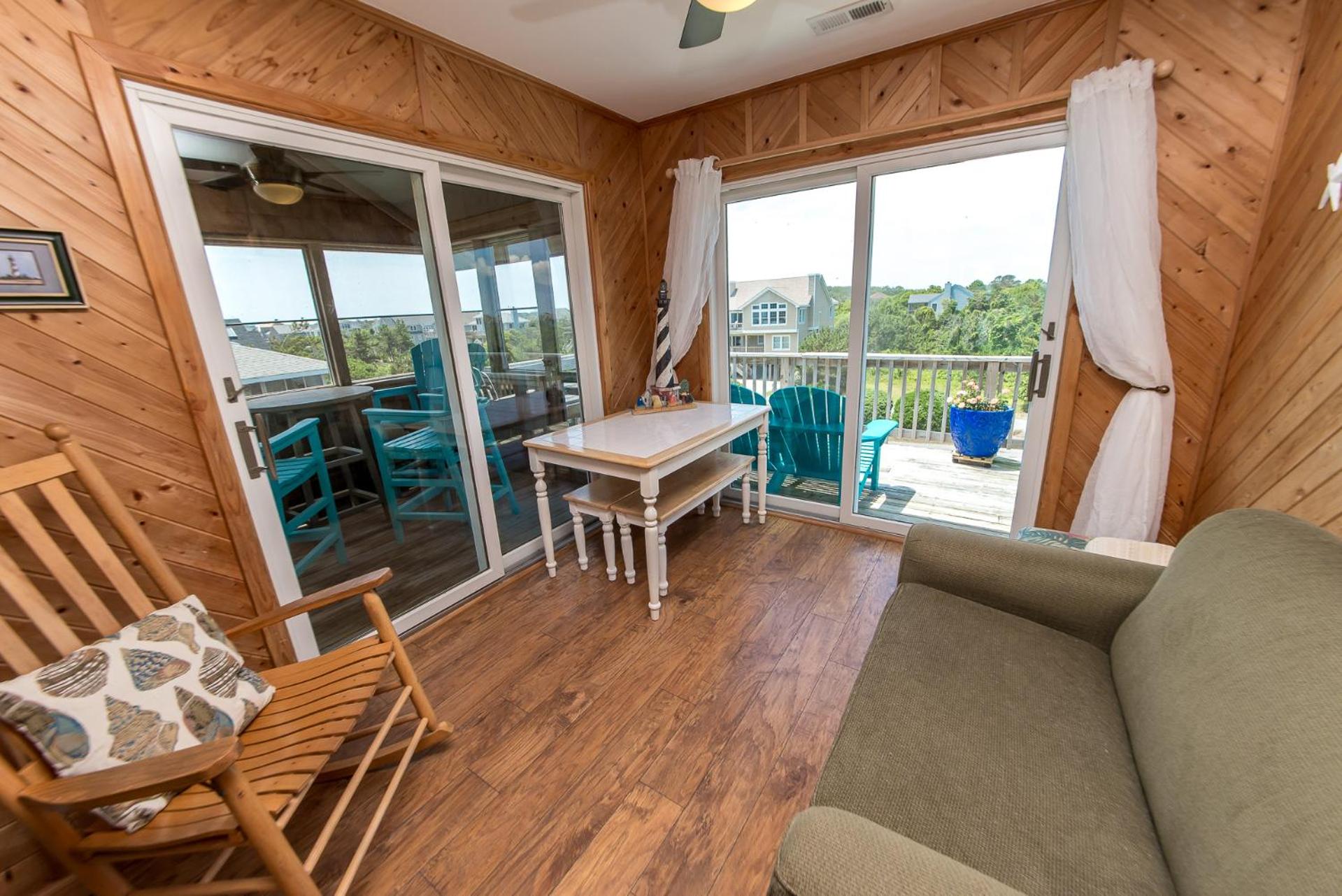 Breakaway - Duck, Sanderling, Oceanfront, Ocean View, Pets OK, Community Pool