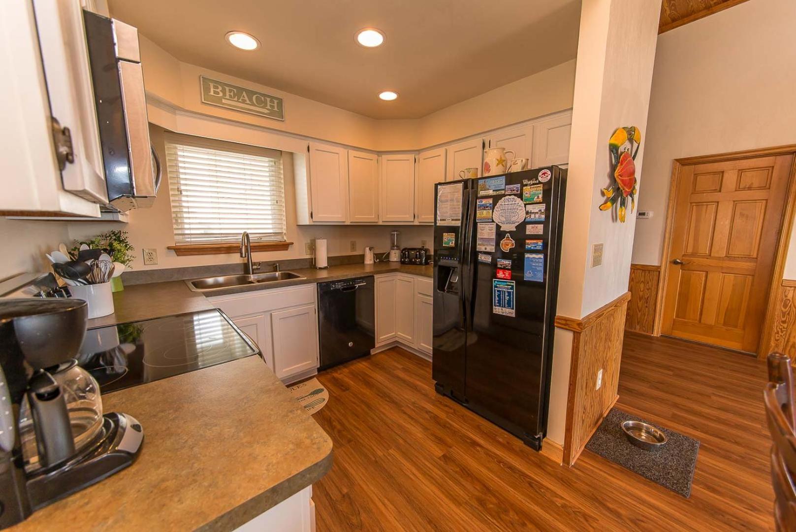 Sandi Hill - Corolla, Whalehead, 295 Yds to Beach, Ocean View, Pool, Hot Tub, Pets OK