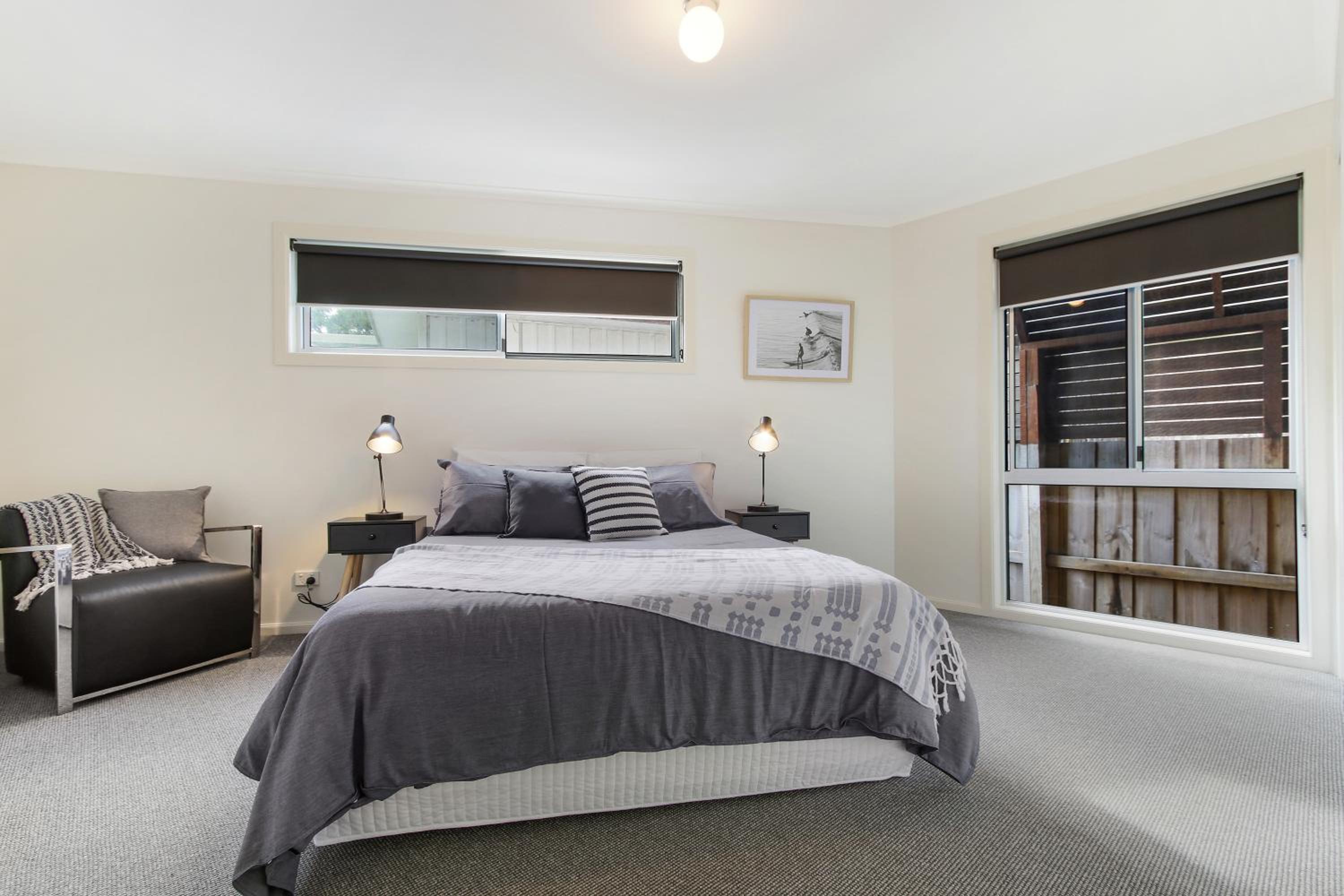 Lake House - Cosy Coastal Getaway view 3