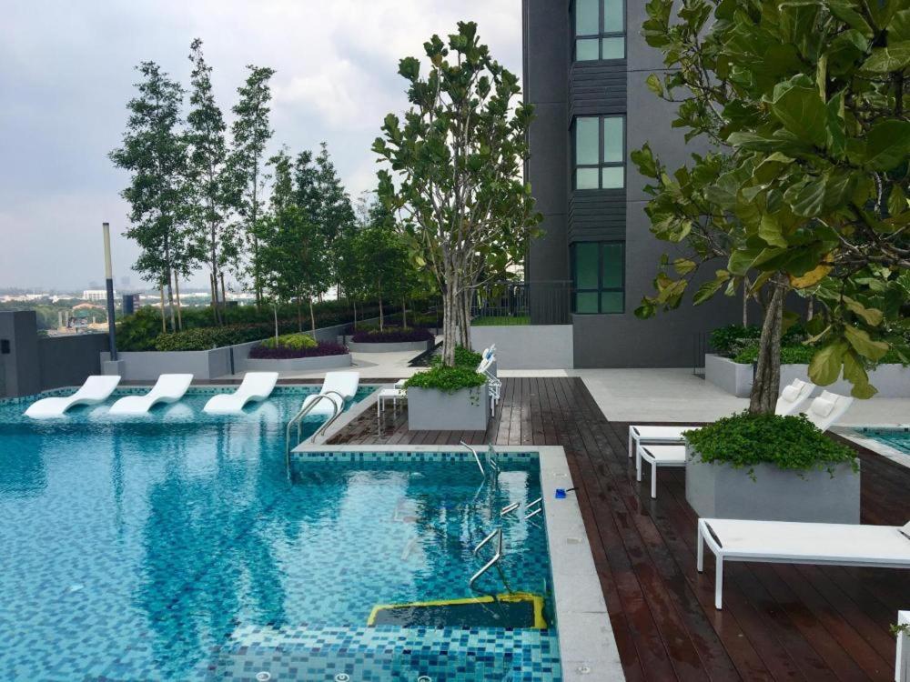 Luxury Homestay at Emira Residence photo 1