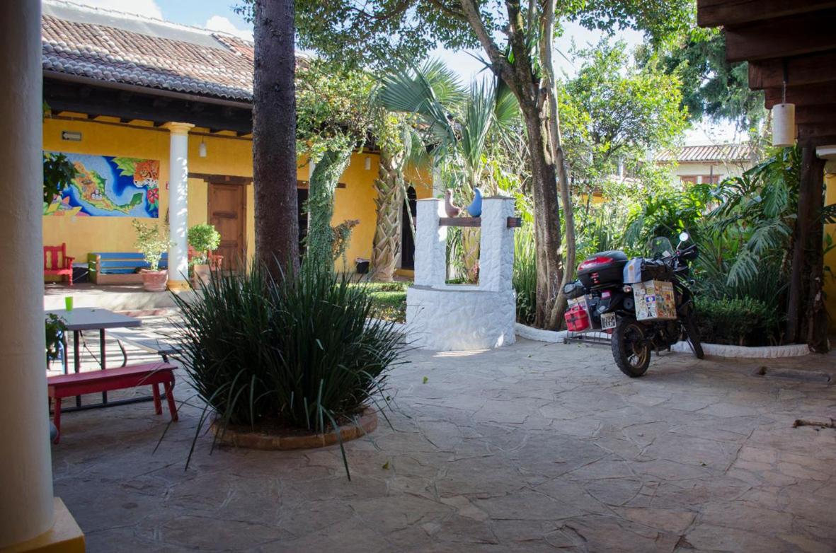 Rossco Hostel & Hotel