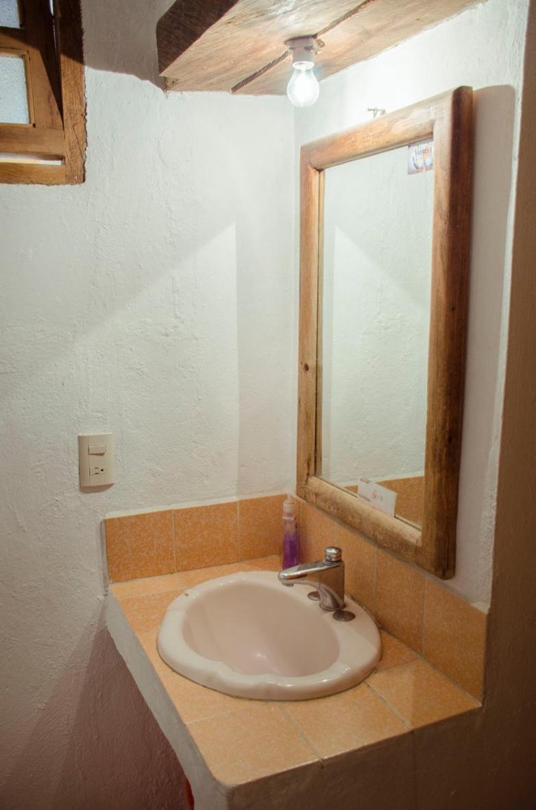 Rossco Hostel & Hotel