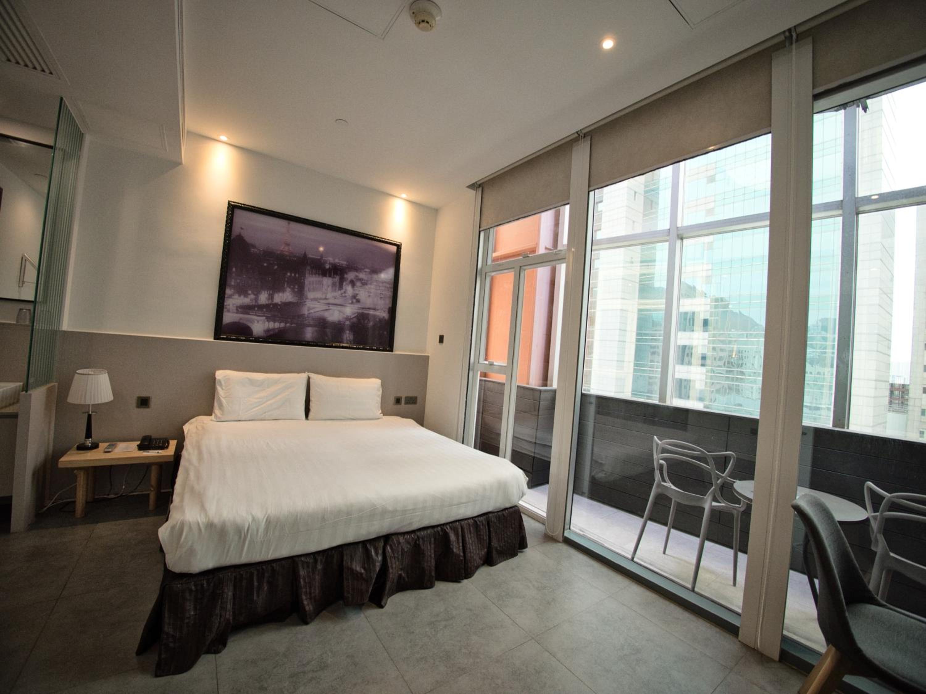 KIFI Boutique Hotel