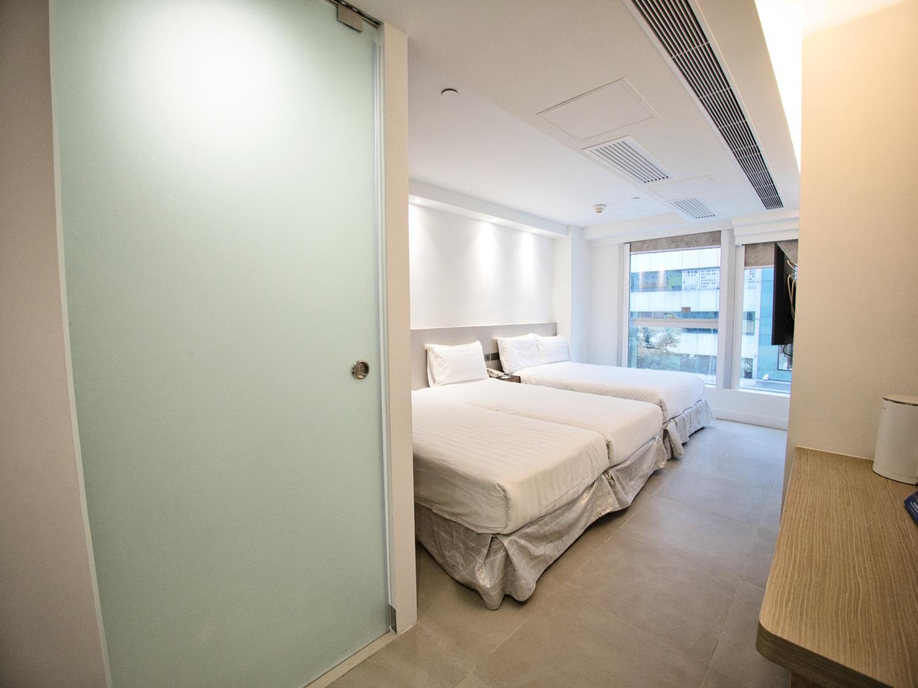 KIFI Boutique Hotel