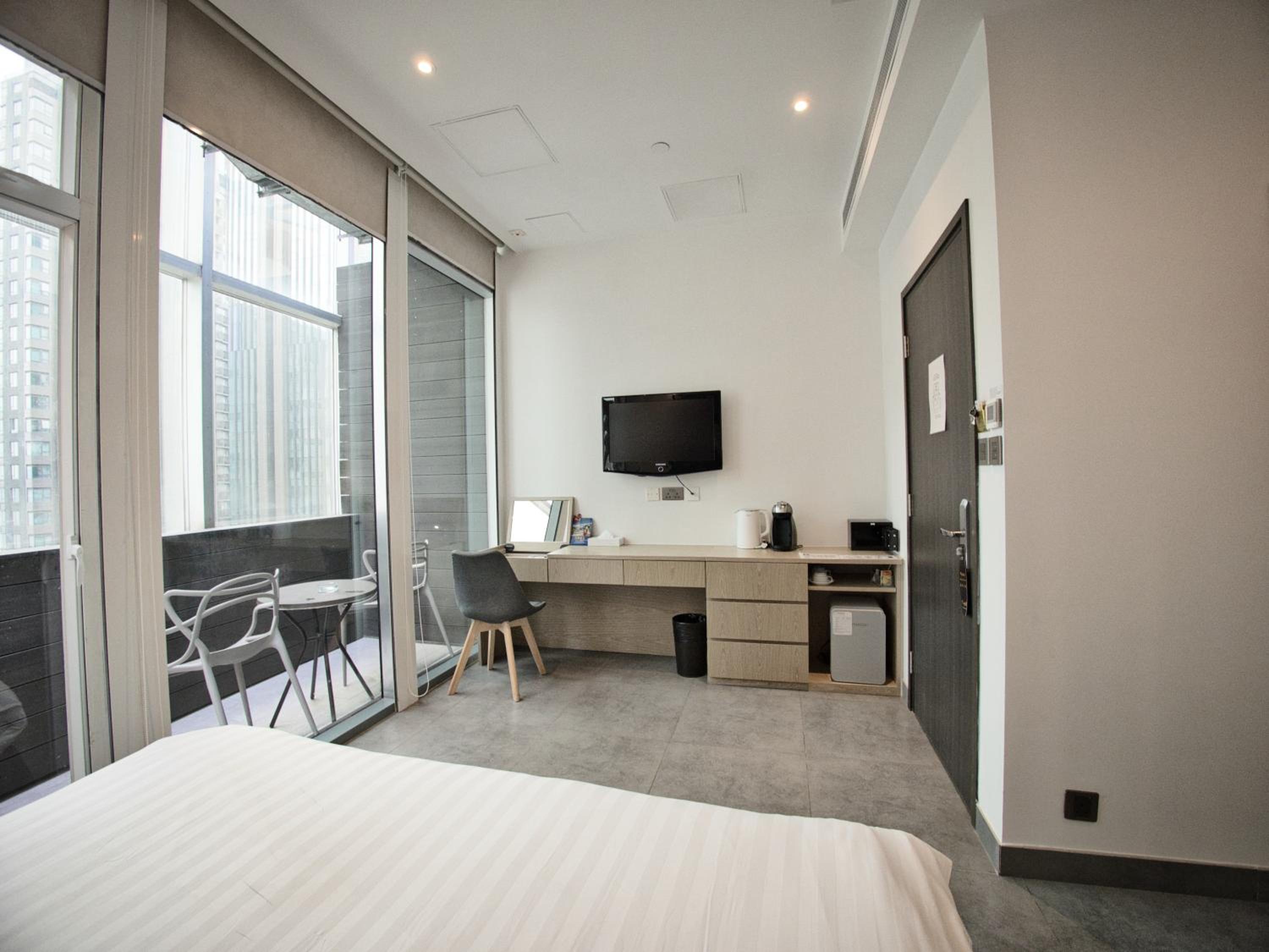 KIFI Boutique Hotel
