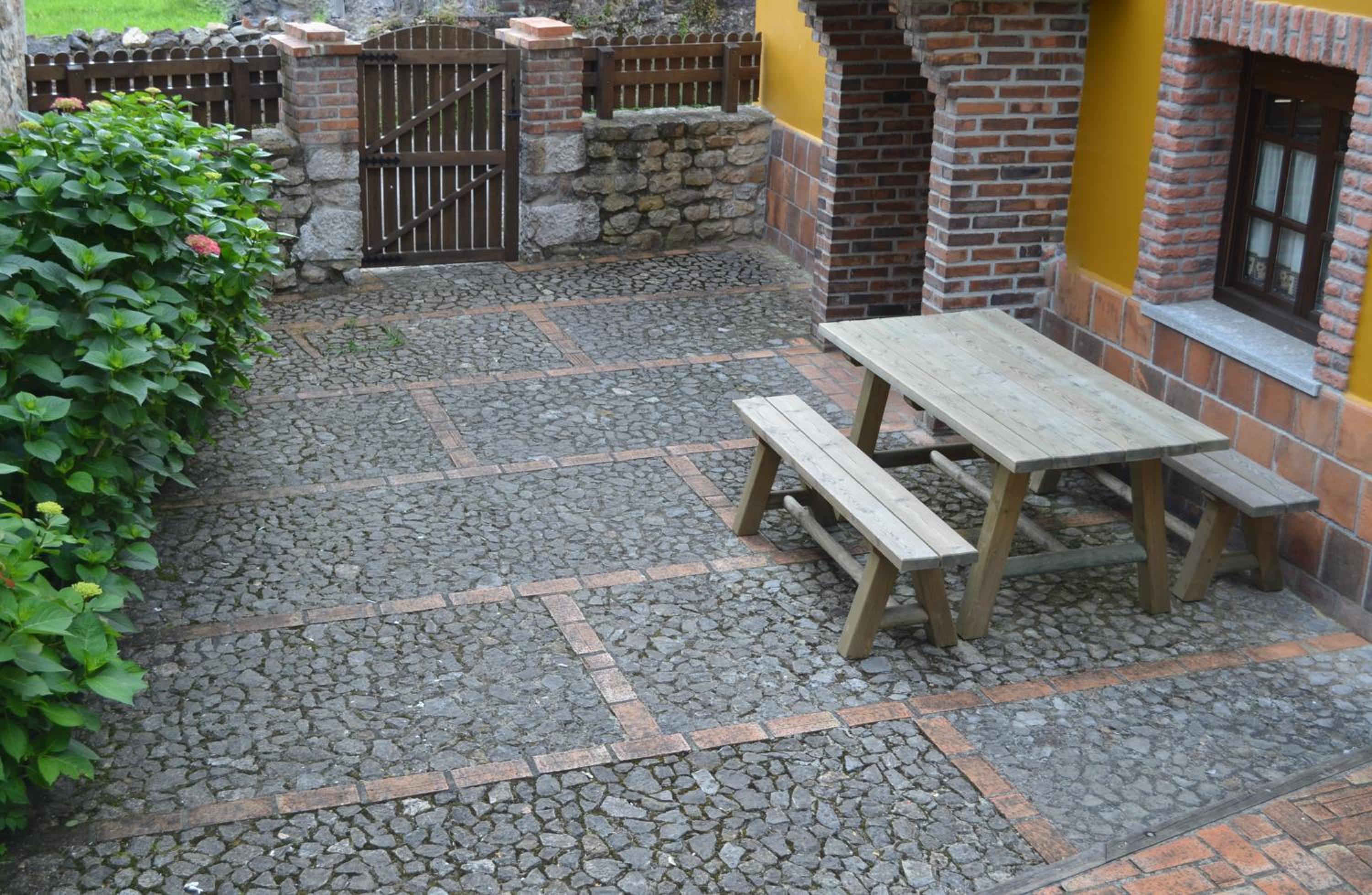 Photo 33