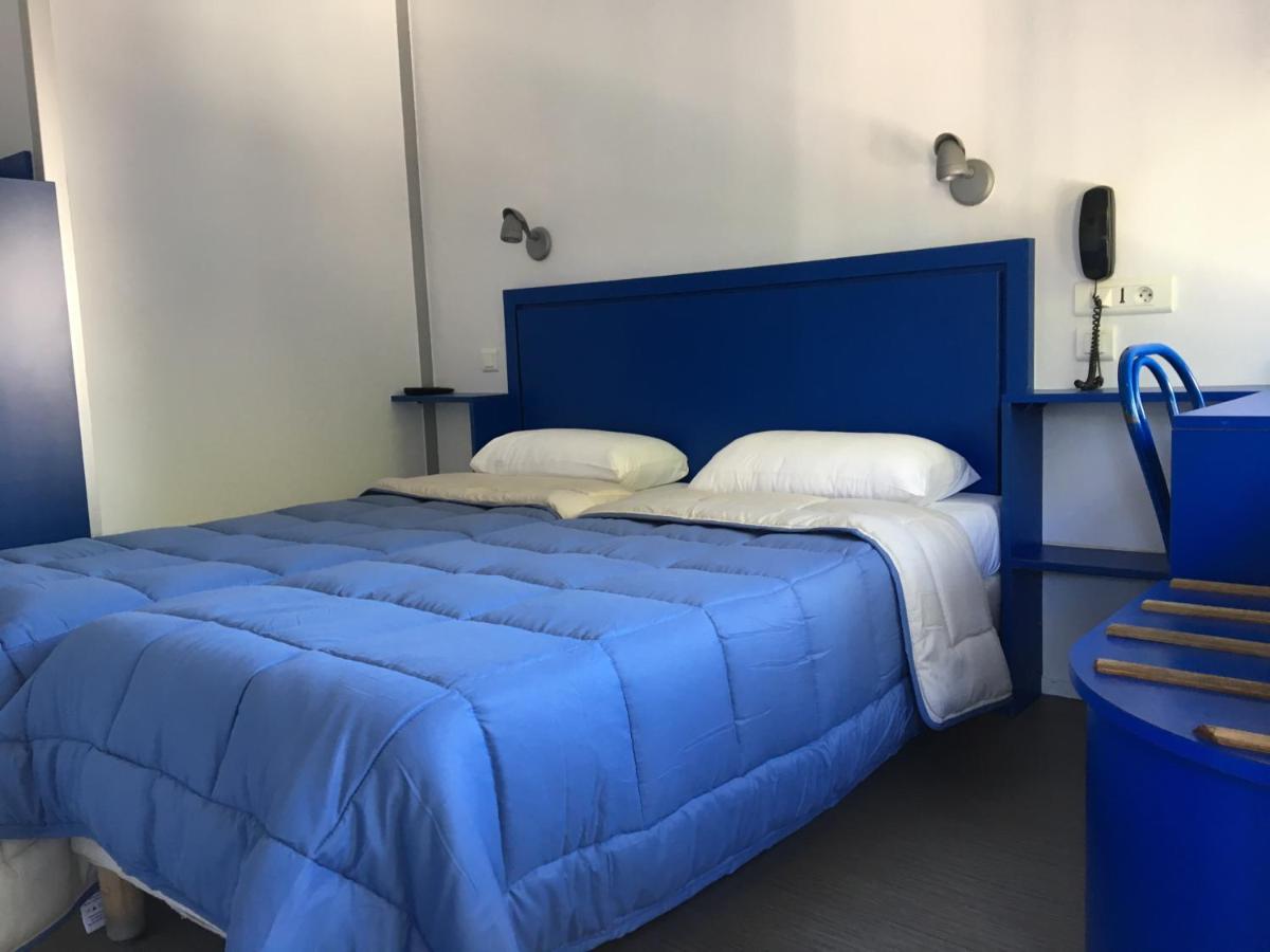 Hôtel Les Rives Bleues 13