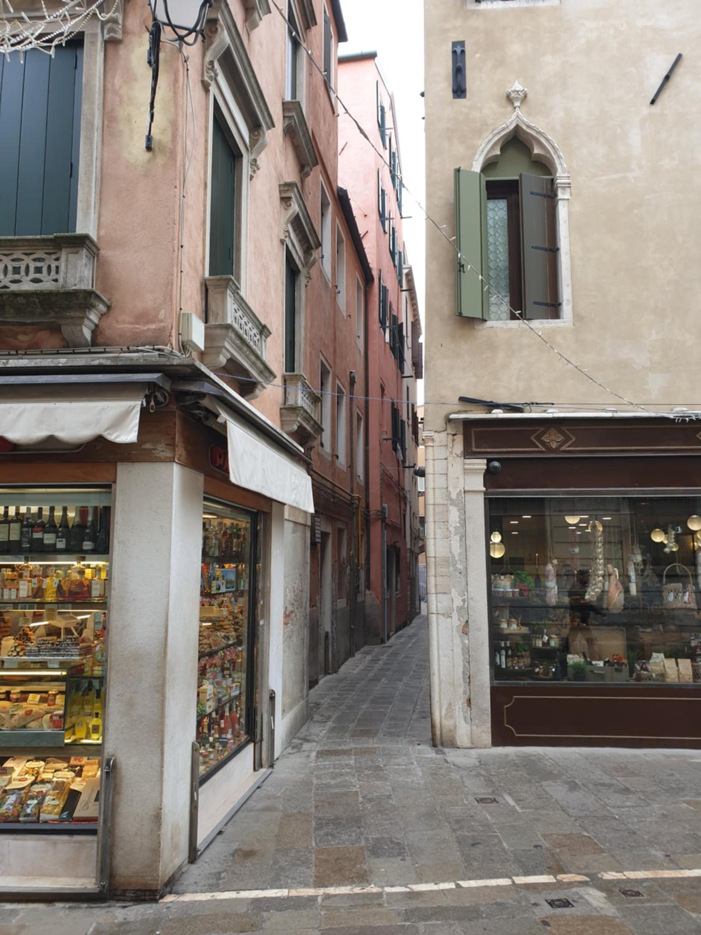 ANDREA Venice FLAT 1st Floor