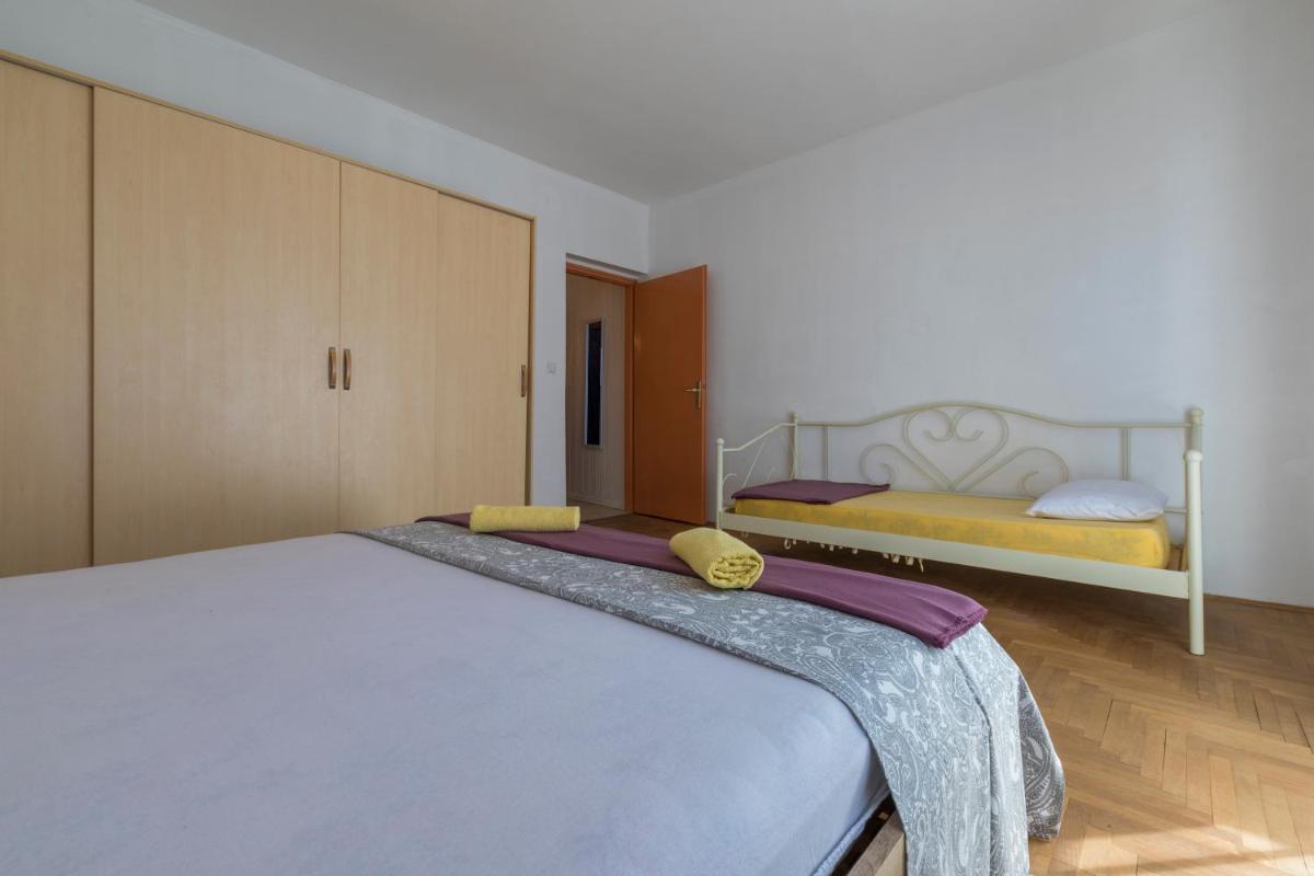 APARTMANI KIKI view 4
