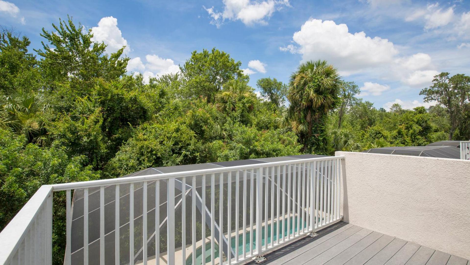 Lucky Charm - Budget-friendly 5 bed vacation home, close to Disney World view 2