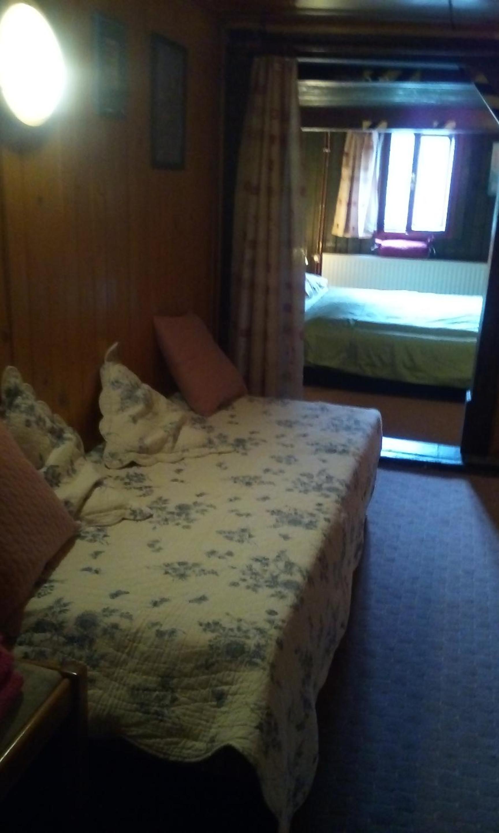 Guest House Leona