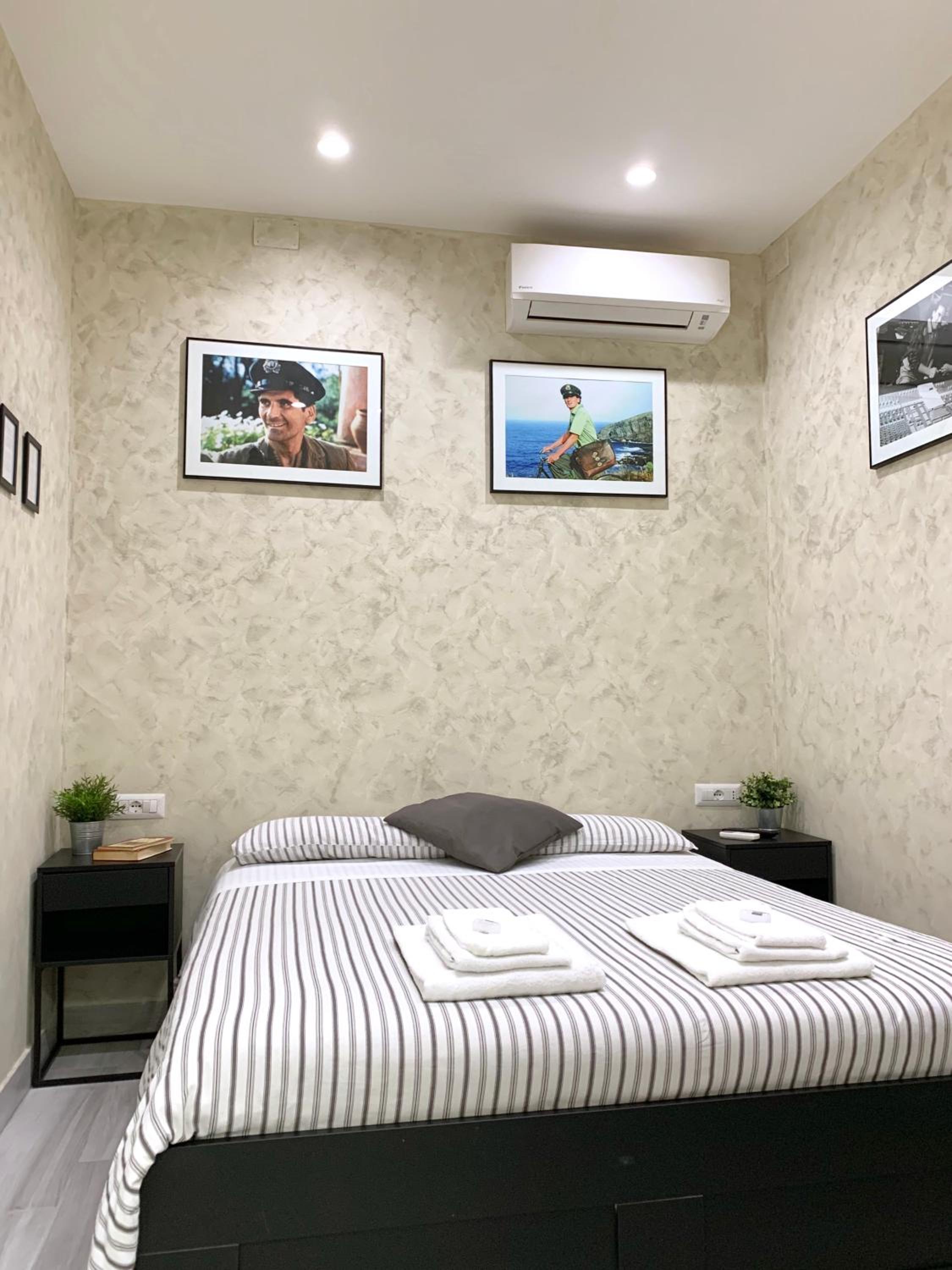 Bed No Breakfast AK