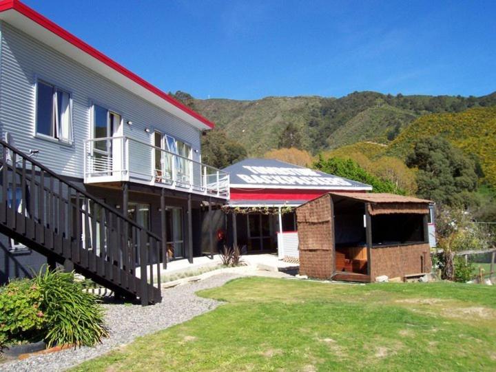 Tombstone Motel, Lodge & Backpackers