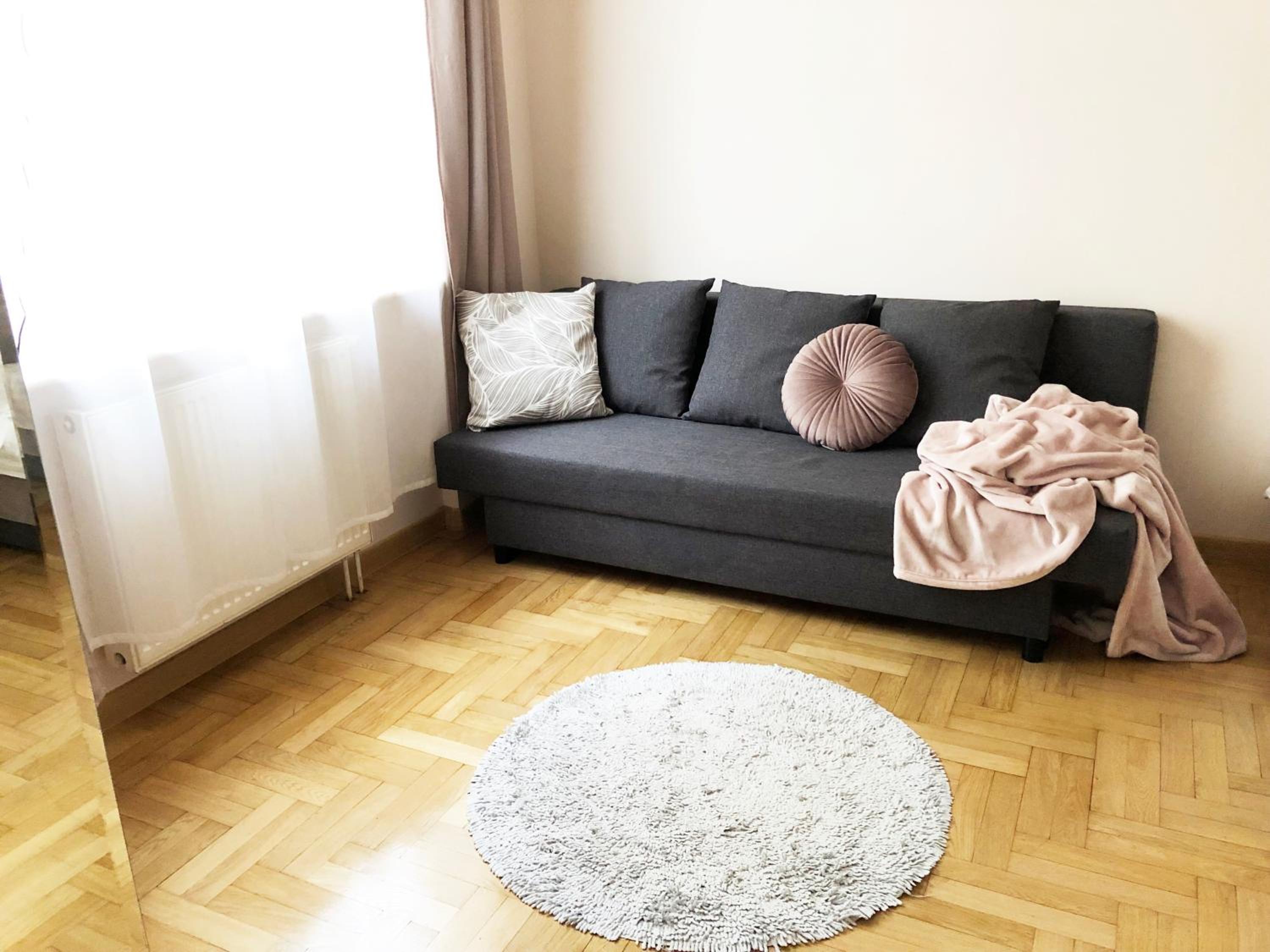 Sienna 93 - cozy studio by Homeprime view 2