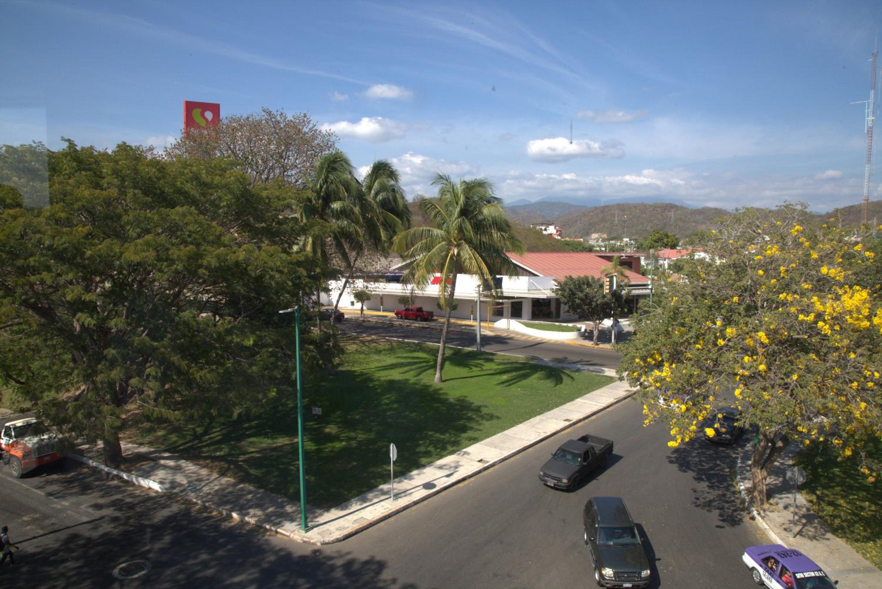 AM Hotel y Plaza - Property Image 9