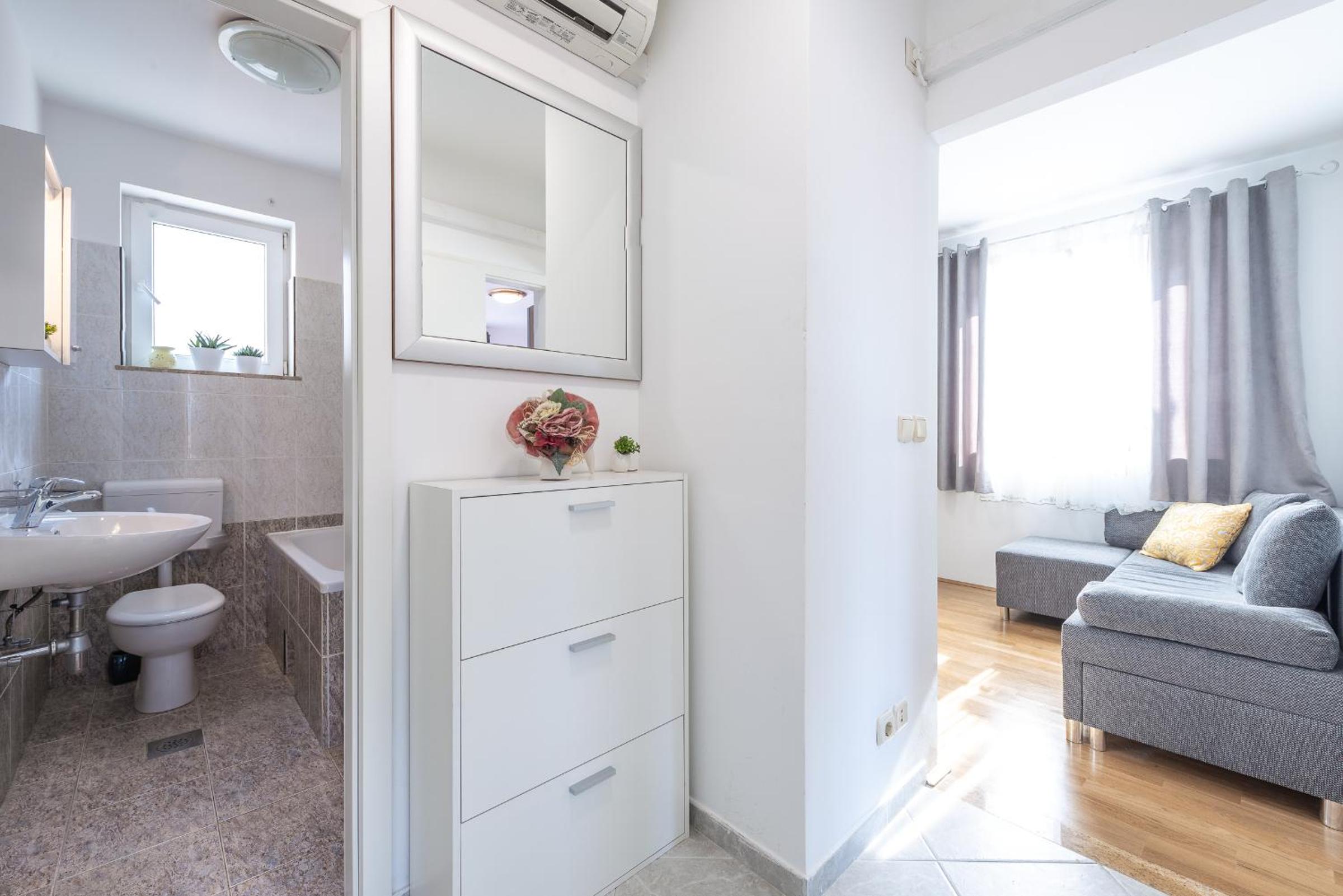 South Wind Apartments