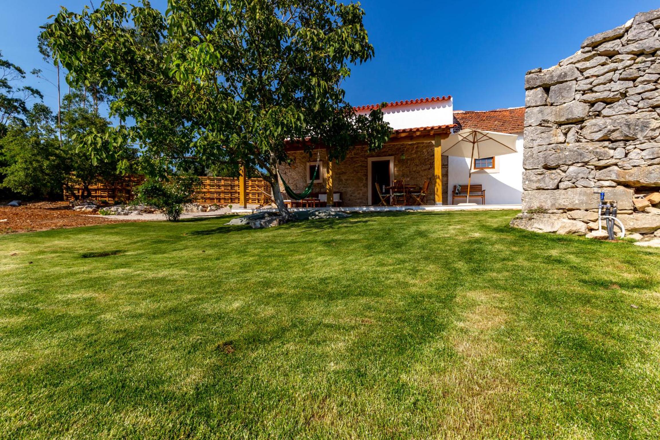 Casal das Fontainhas- Country Farmhouse with Pool