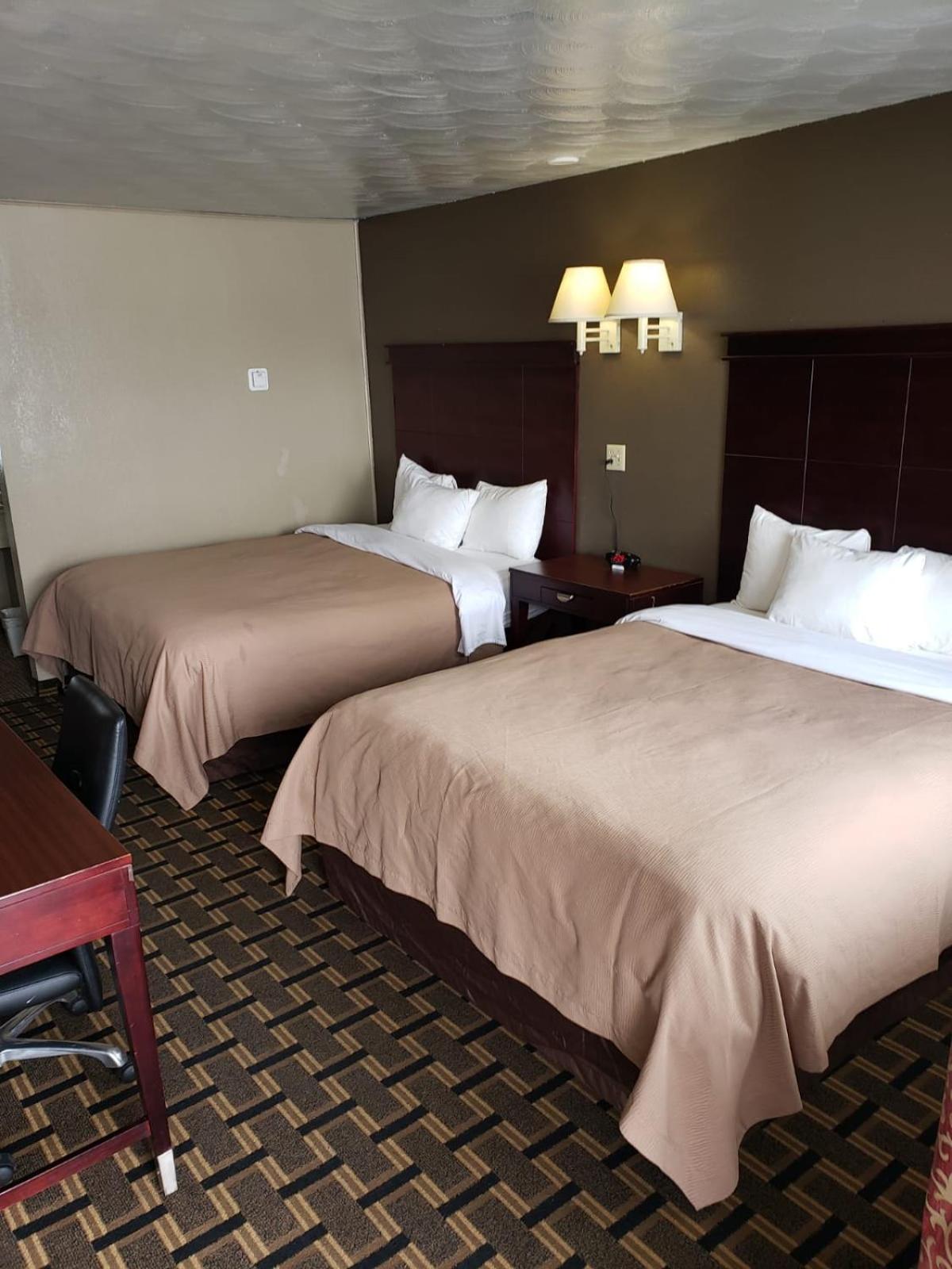 Evanston Vacations - Travelodge by Wyndham Evanston - Property Image 12