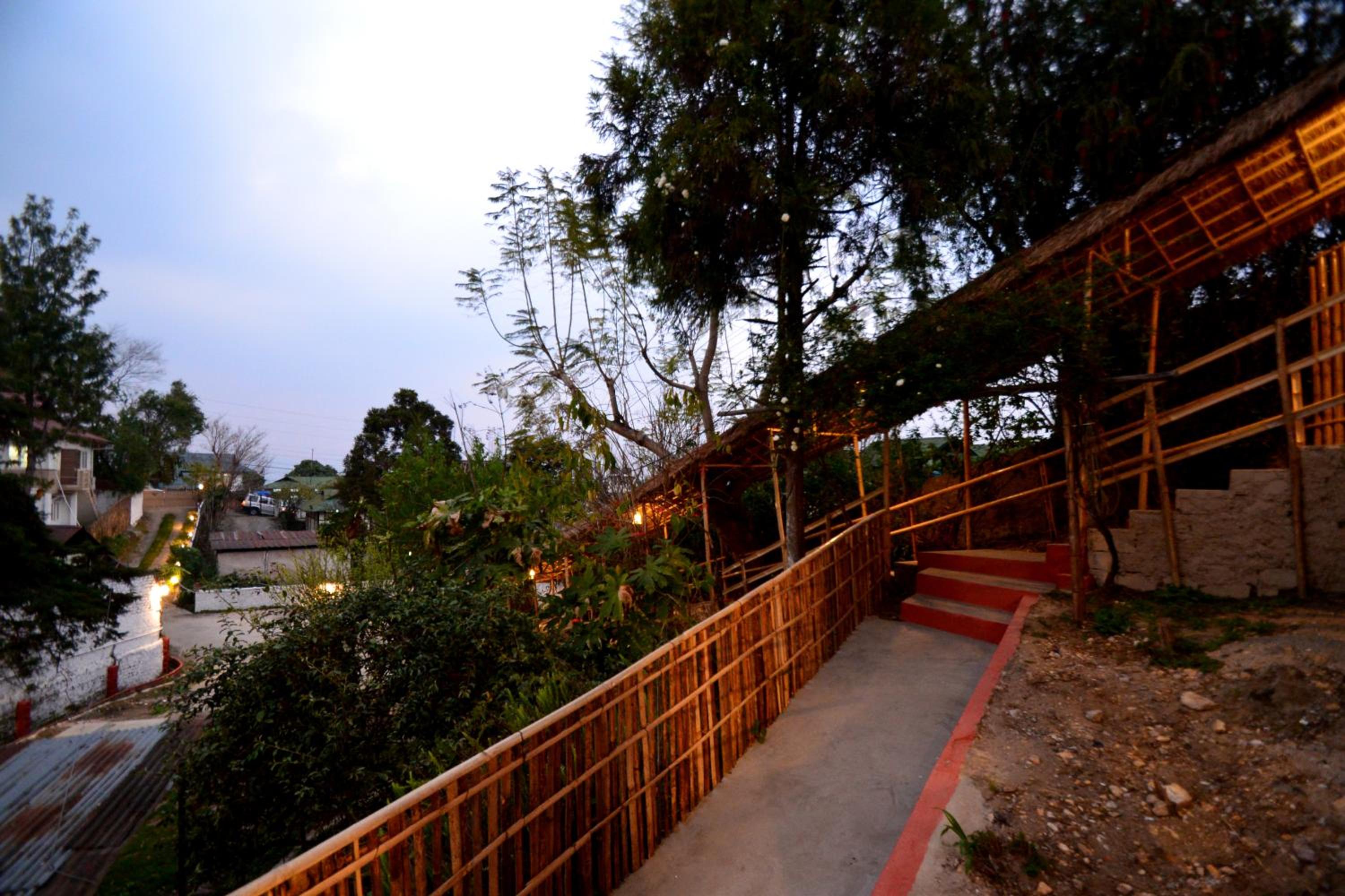Mid Pine Home Stay view 3
