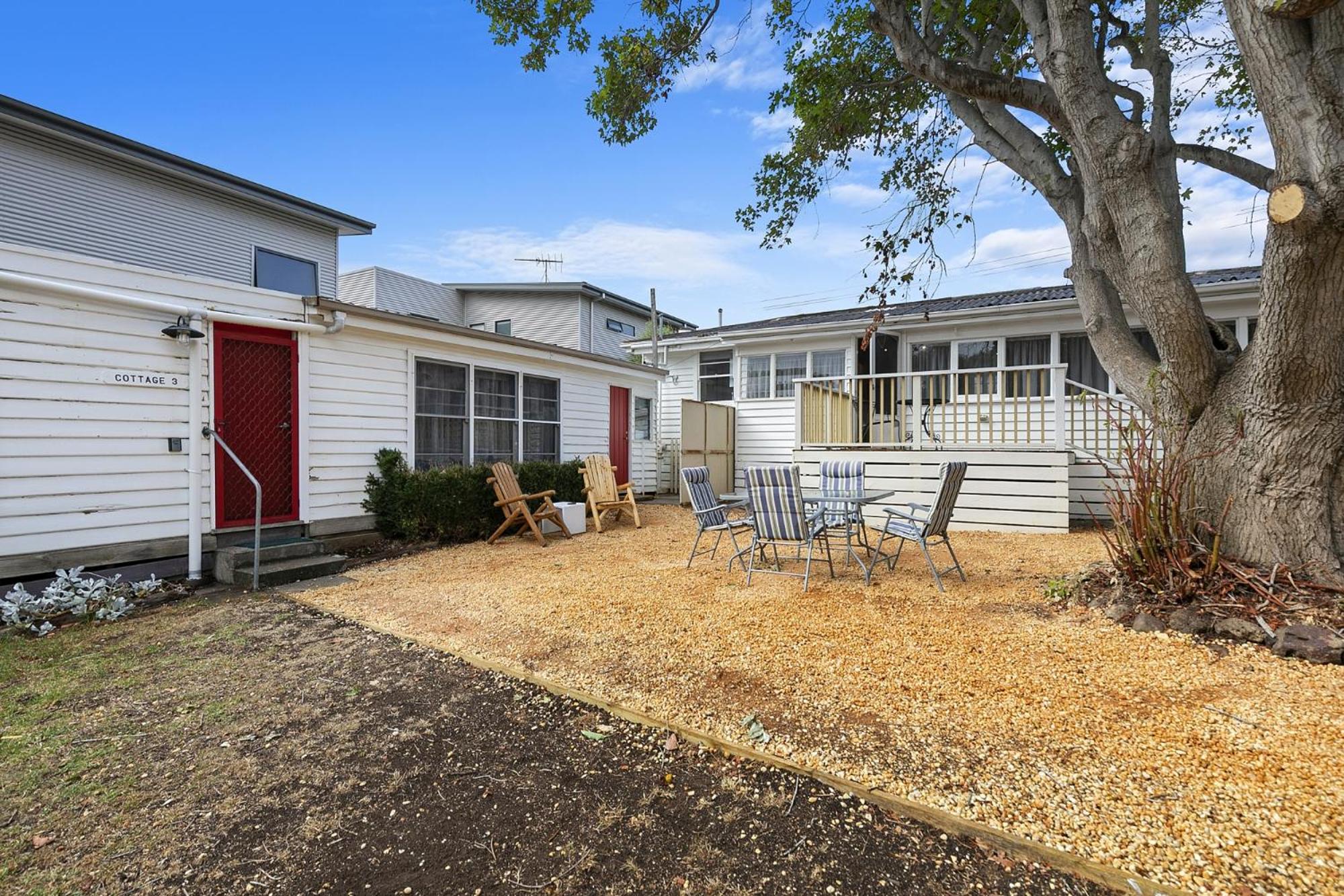 Torquay Vacations - Ultimate Beach Retreat Aus - Property Image 2