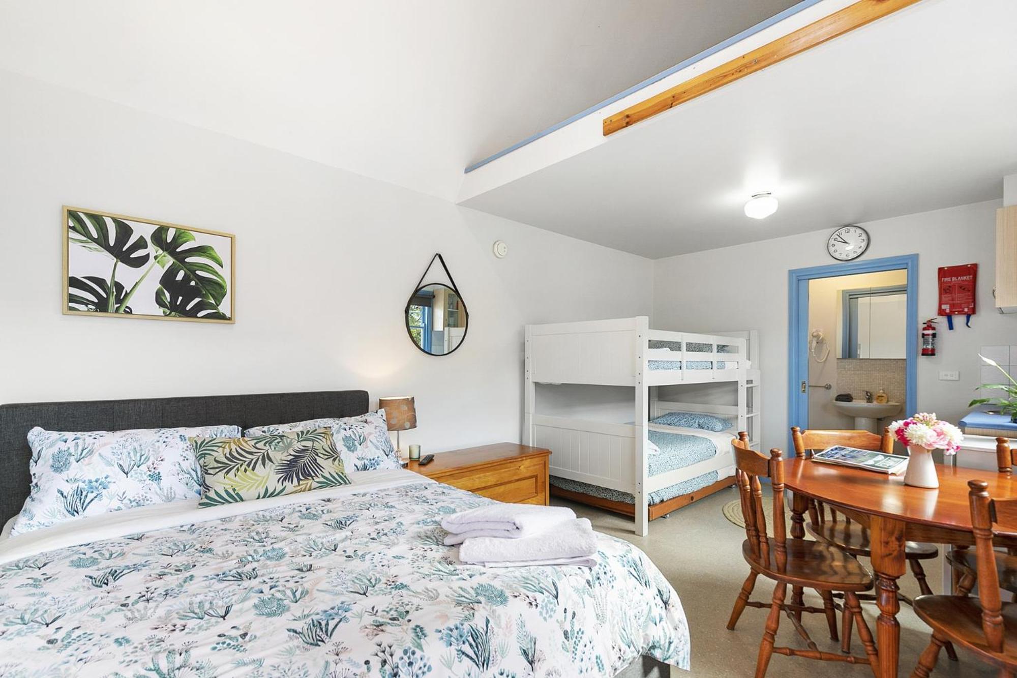 Torquay Vacations - Ultimate Beach Retreat Aus - Property Image 12