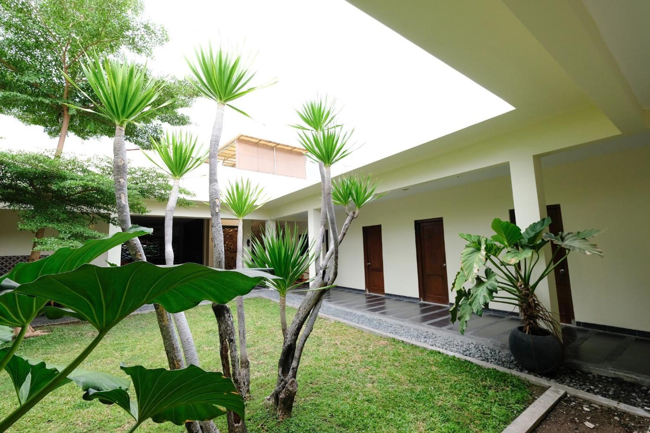 RedDoorz Plus @ Demangan Gejayan view 5