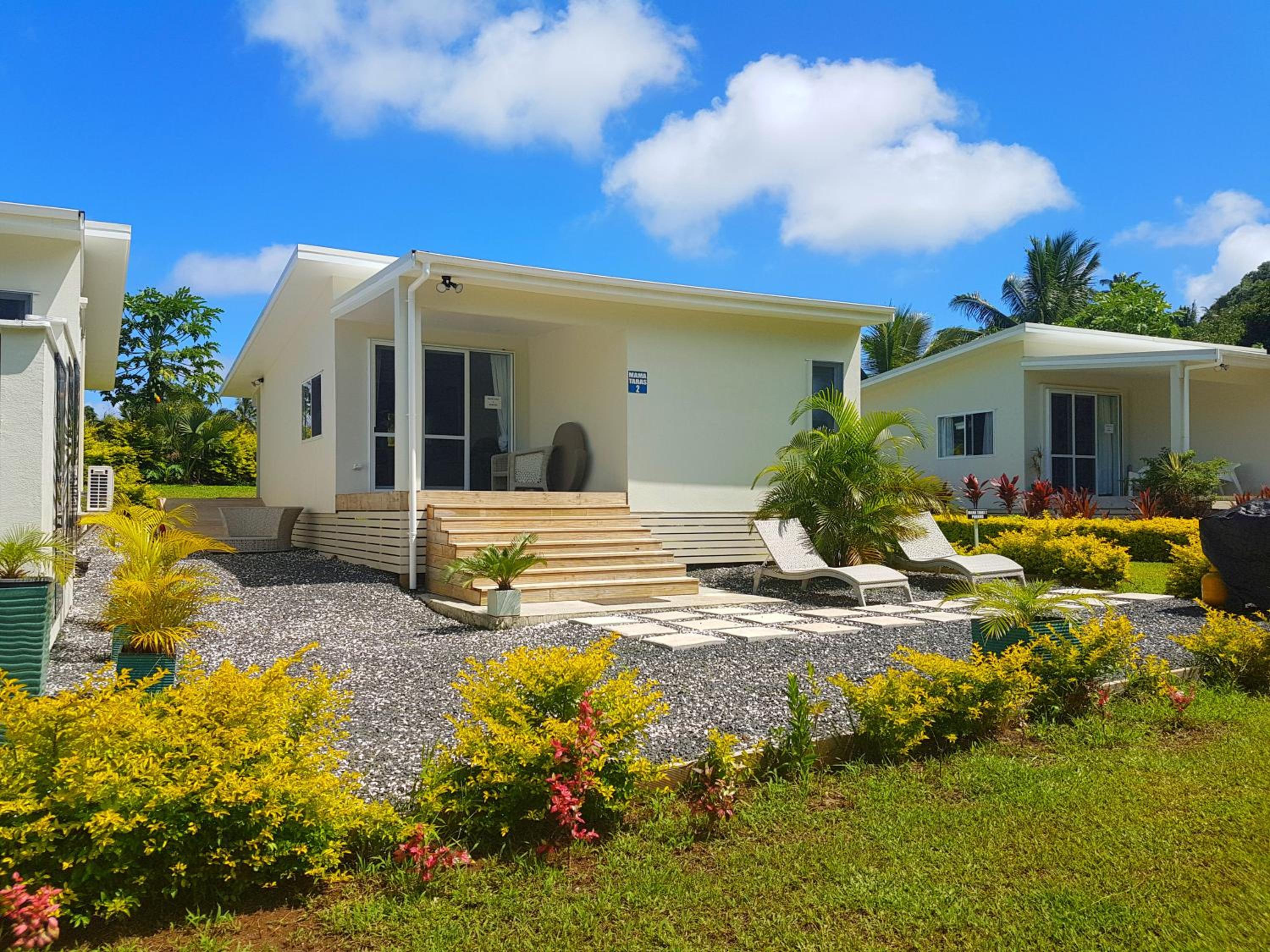 Mama Taras Bungalows