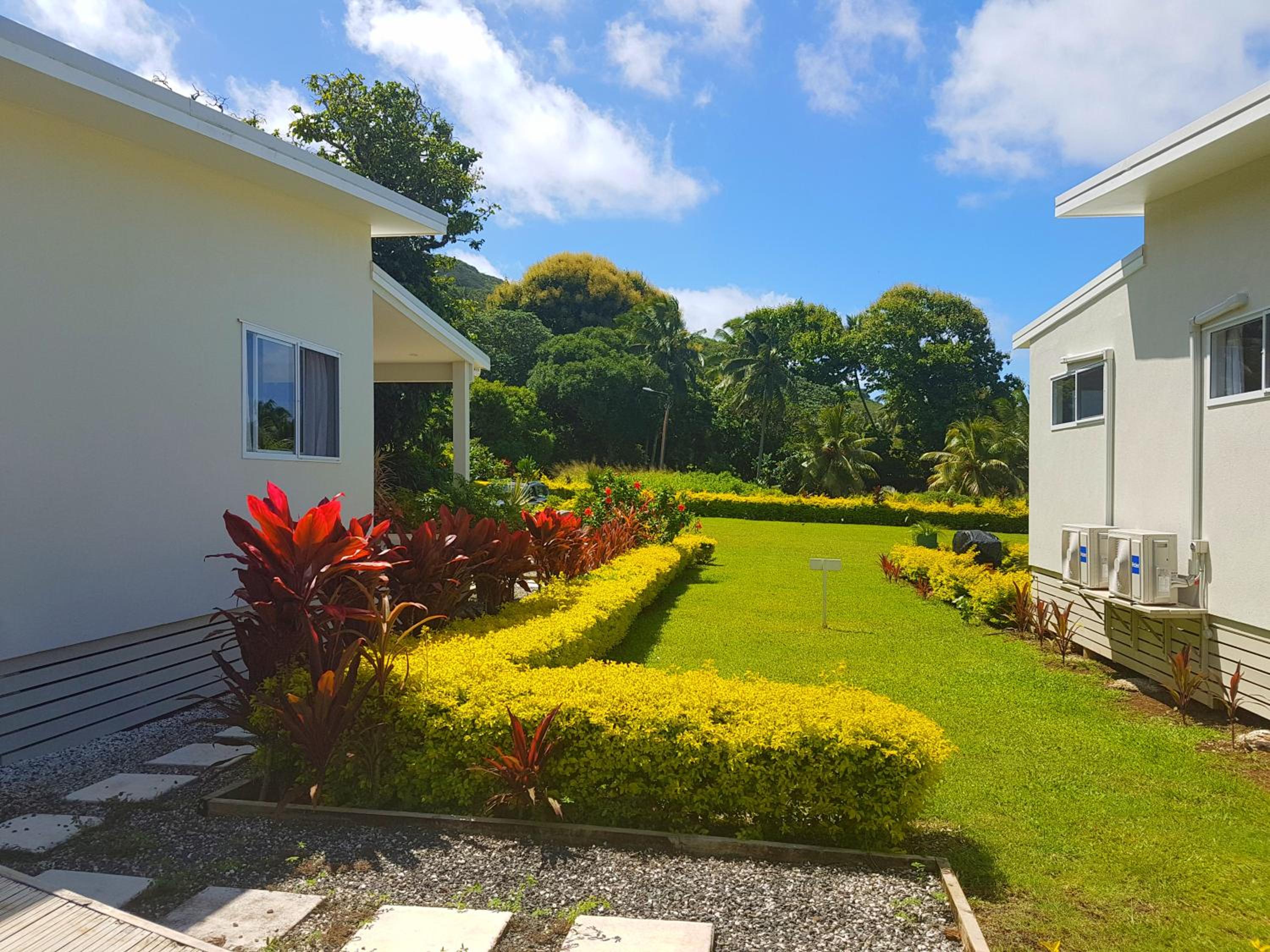 Mama Taras Bungalows