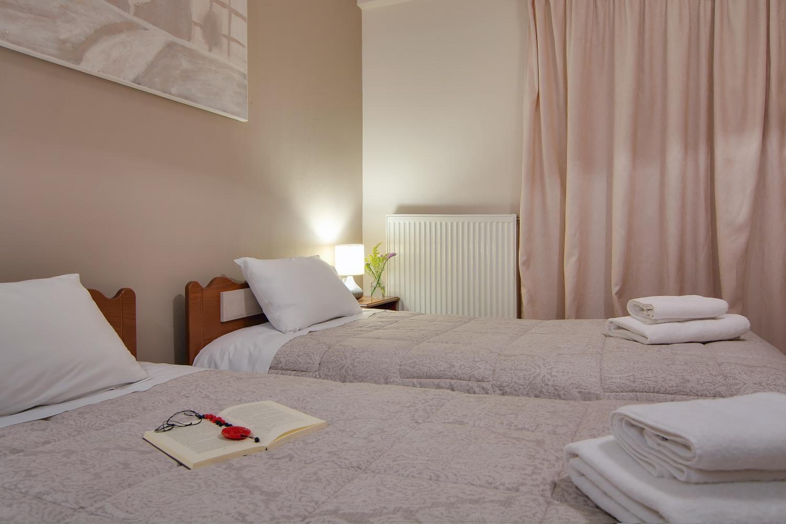 Tsironis Guesthouse