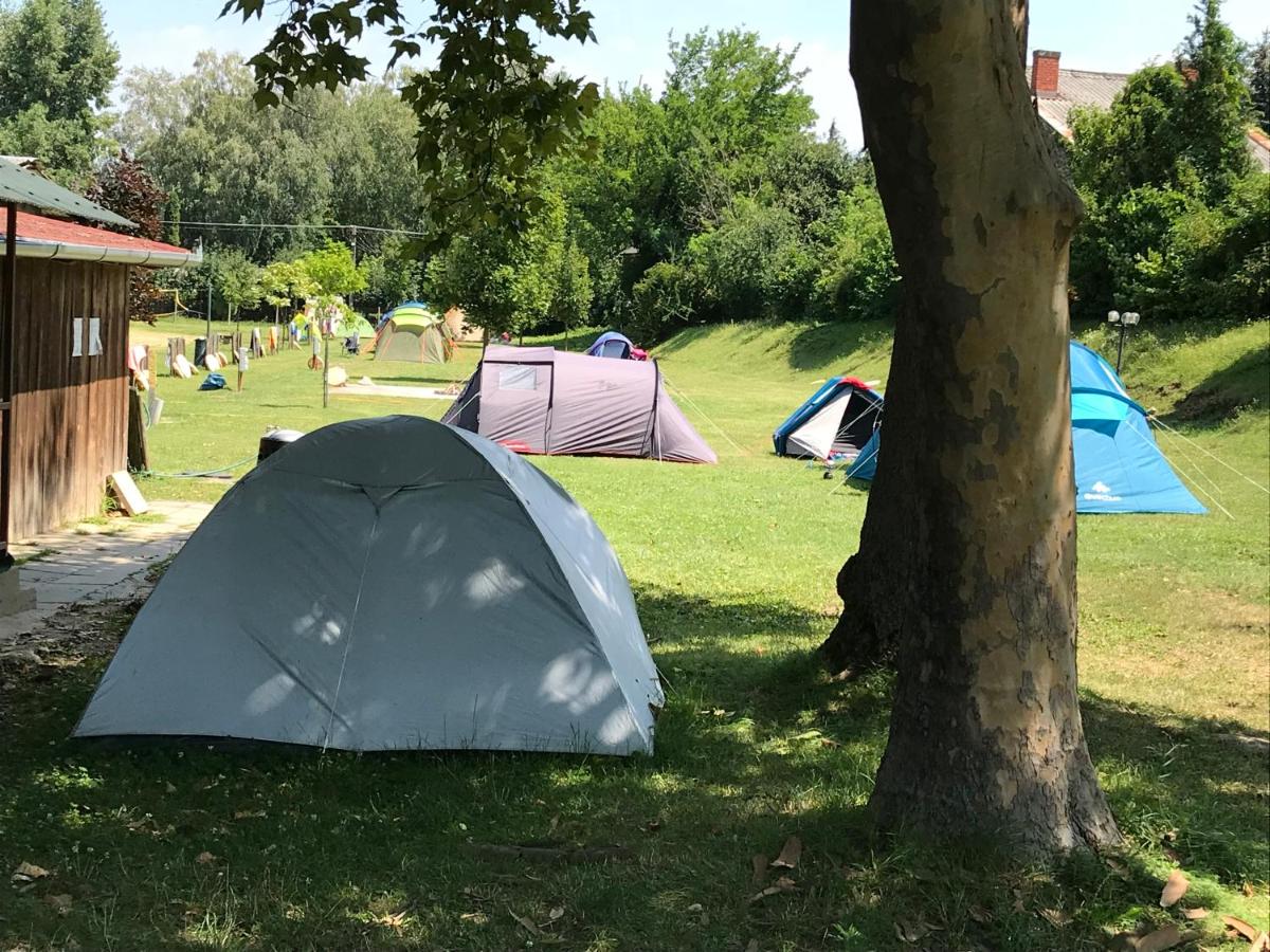Oliver Inn Camping view 2
