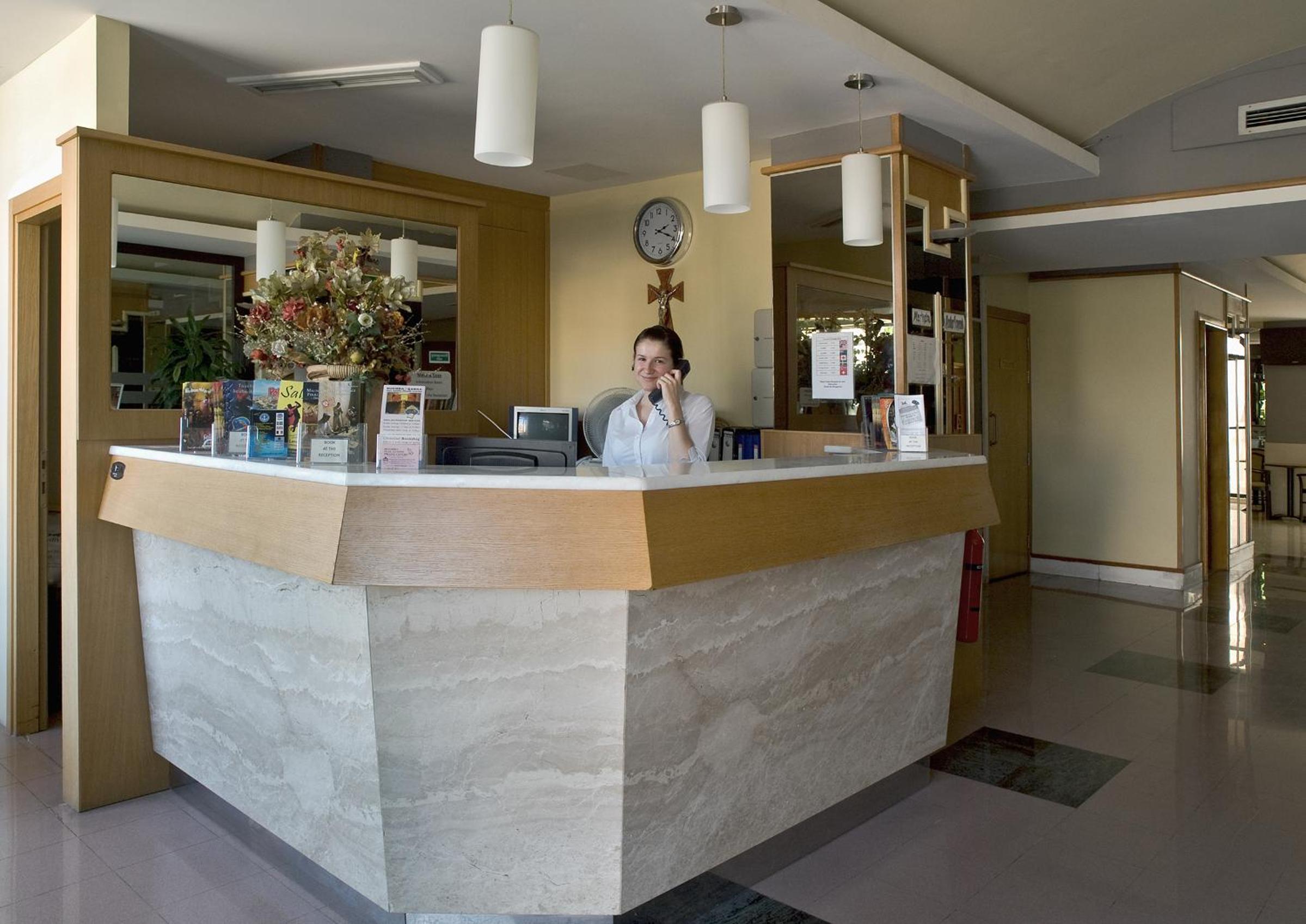 Hotel Coral Hotel - Image 1