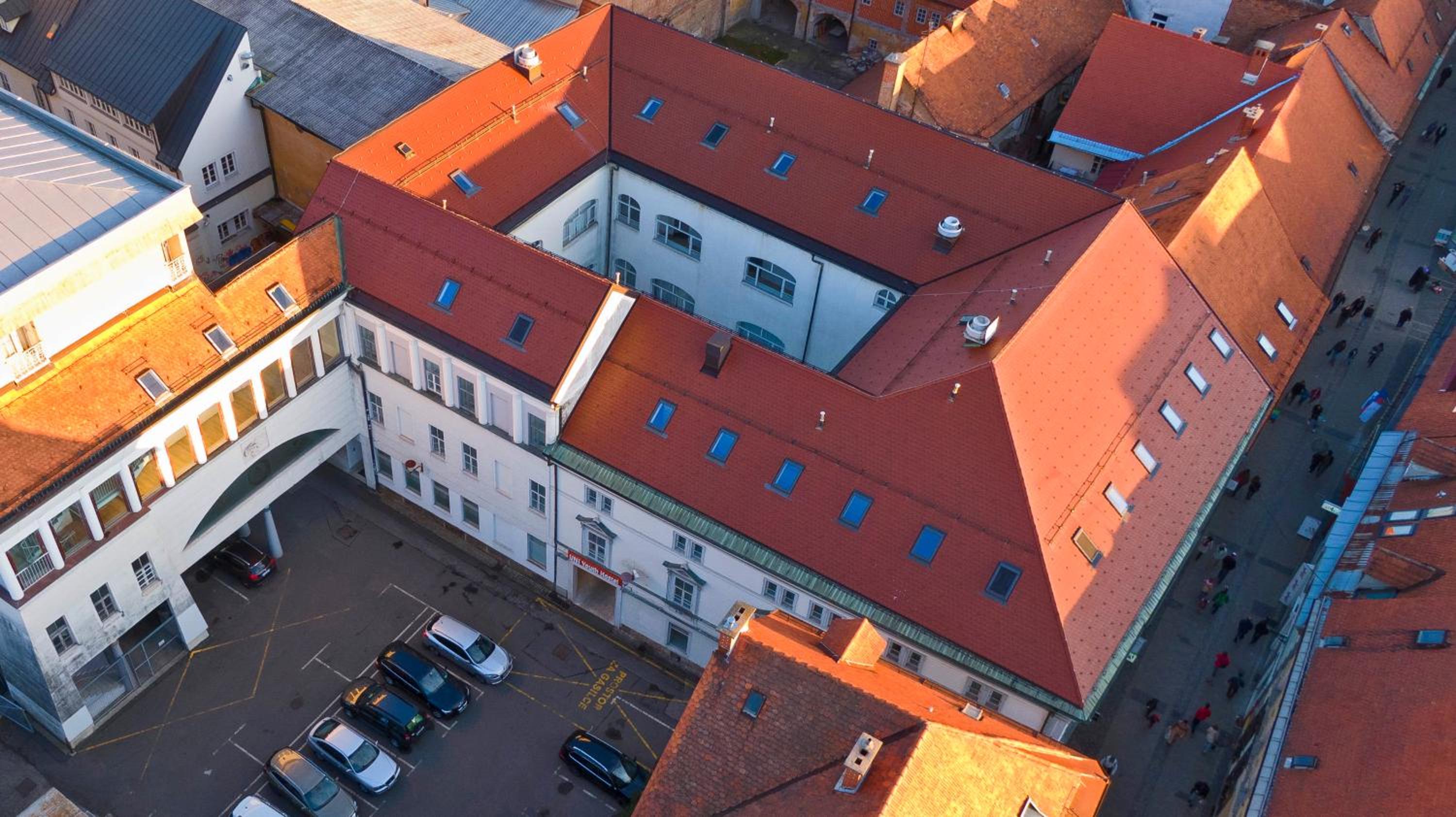 B&B HOTEL Maribor UNI Hostel