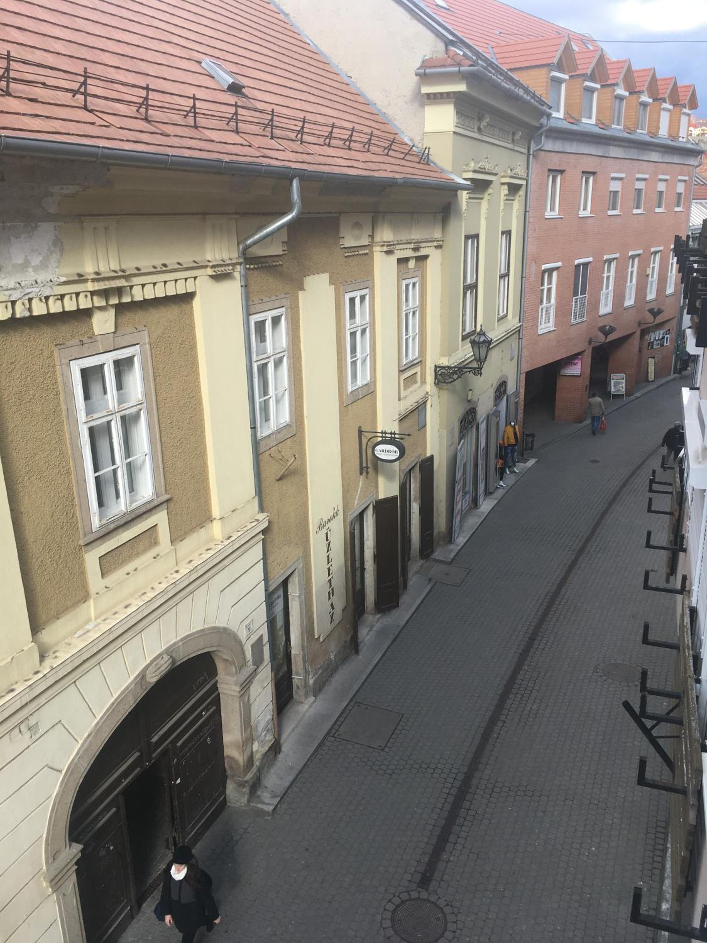 B&B Apartman Eger view 3
