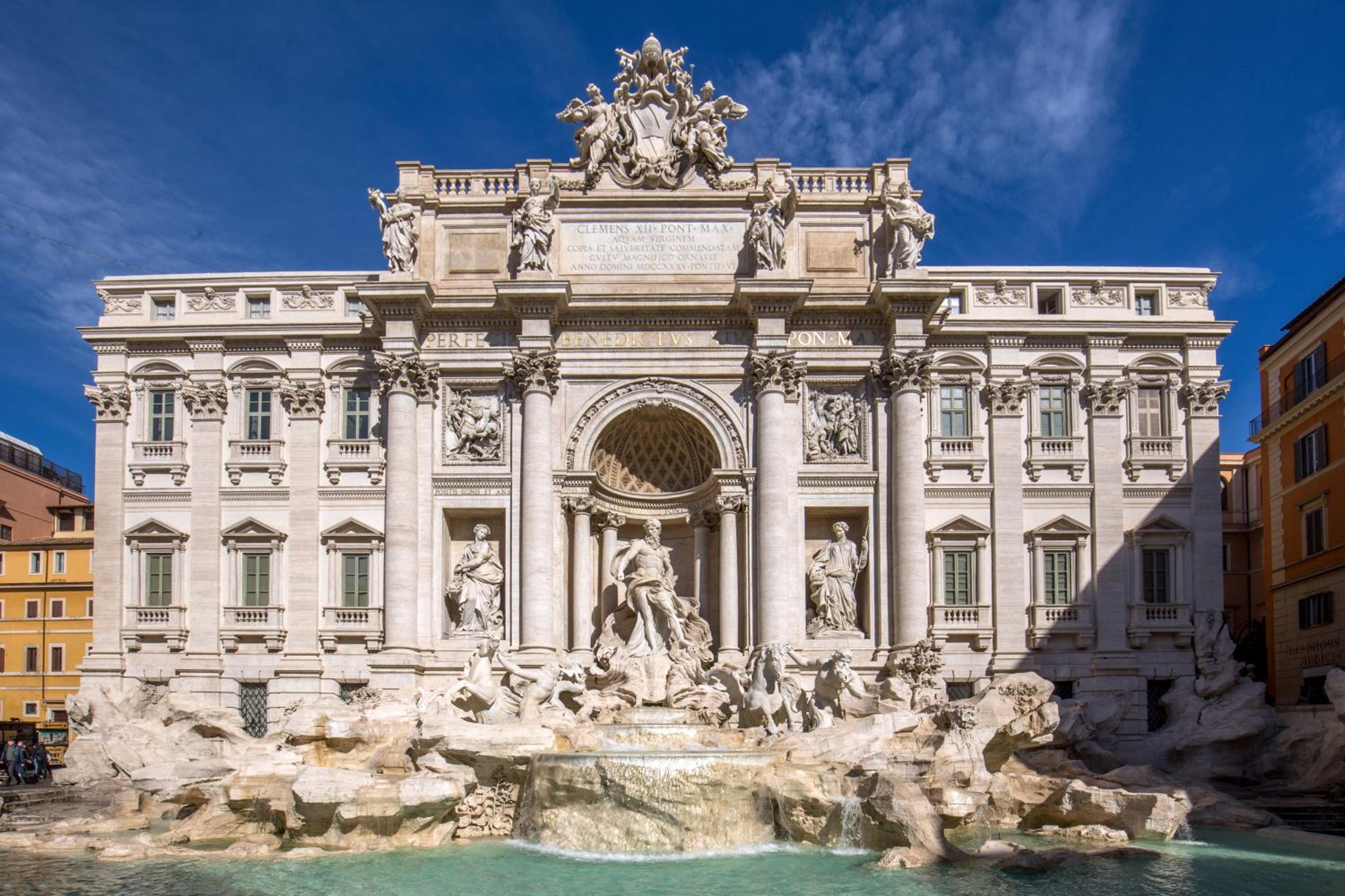 Trevi Ab Aeterno - Amazing View of the Trevi Fountain
