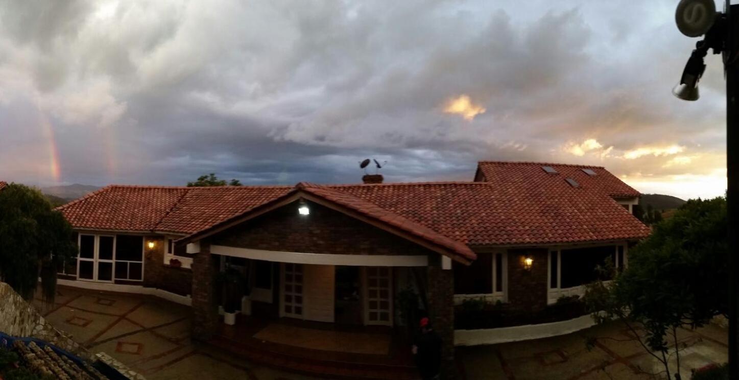 Hotel Miravalle Suites - Image 1