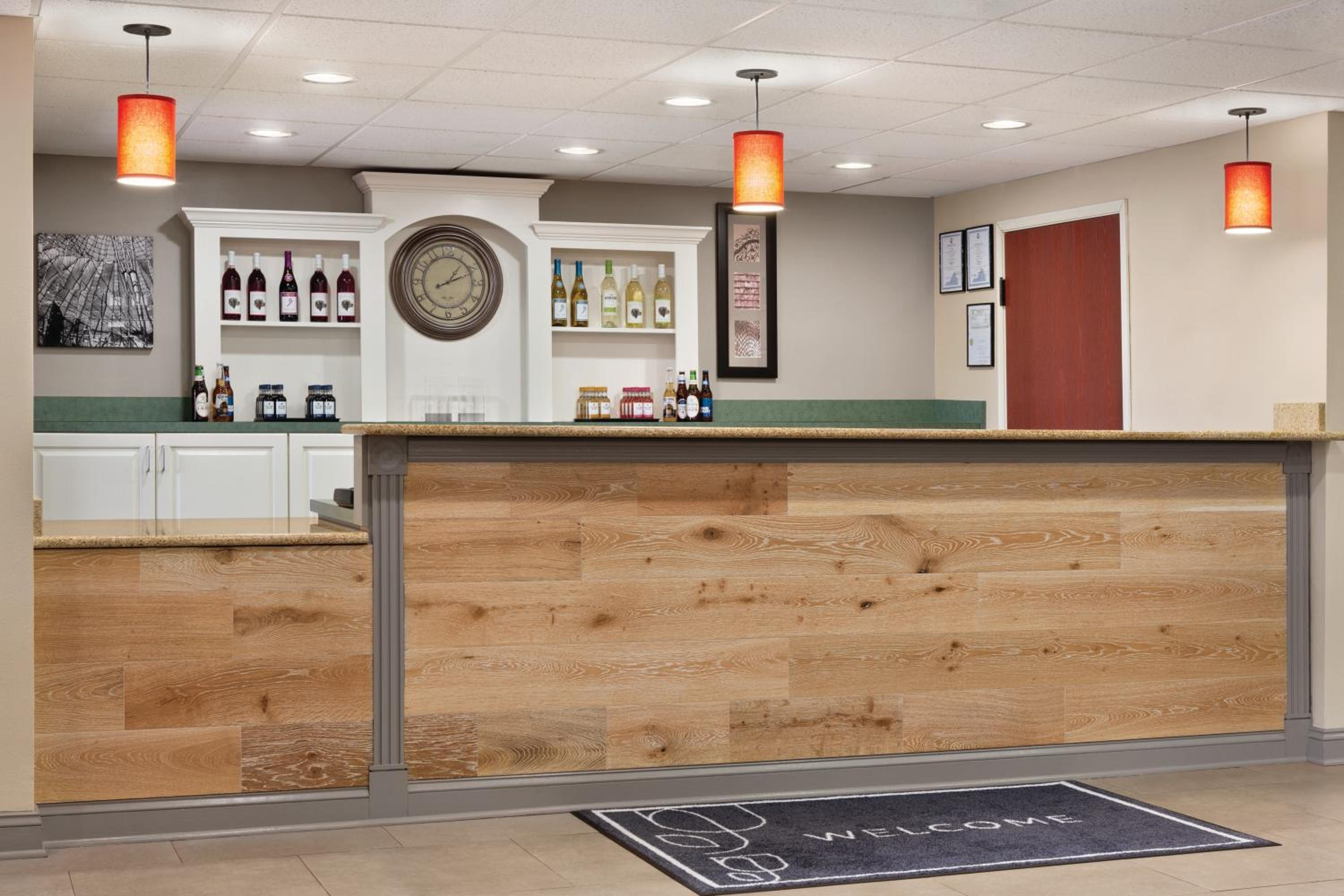 Wytheville Vacations - Country Inn Suites by Radisson, Wytheville, VA - Property Image 24