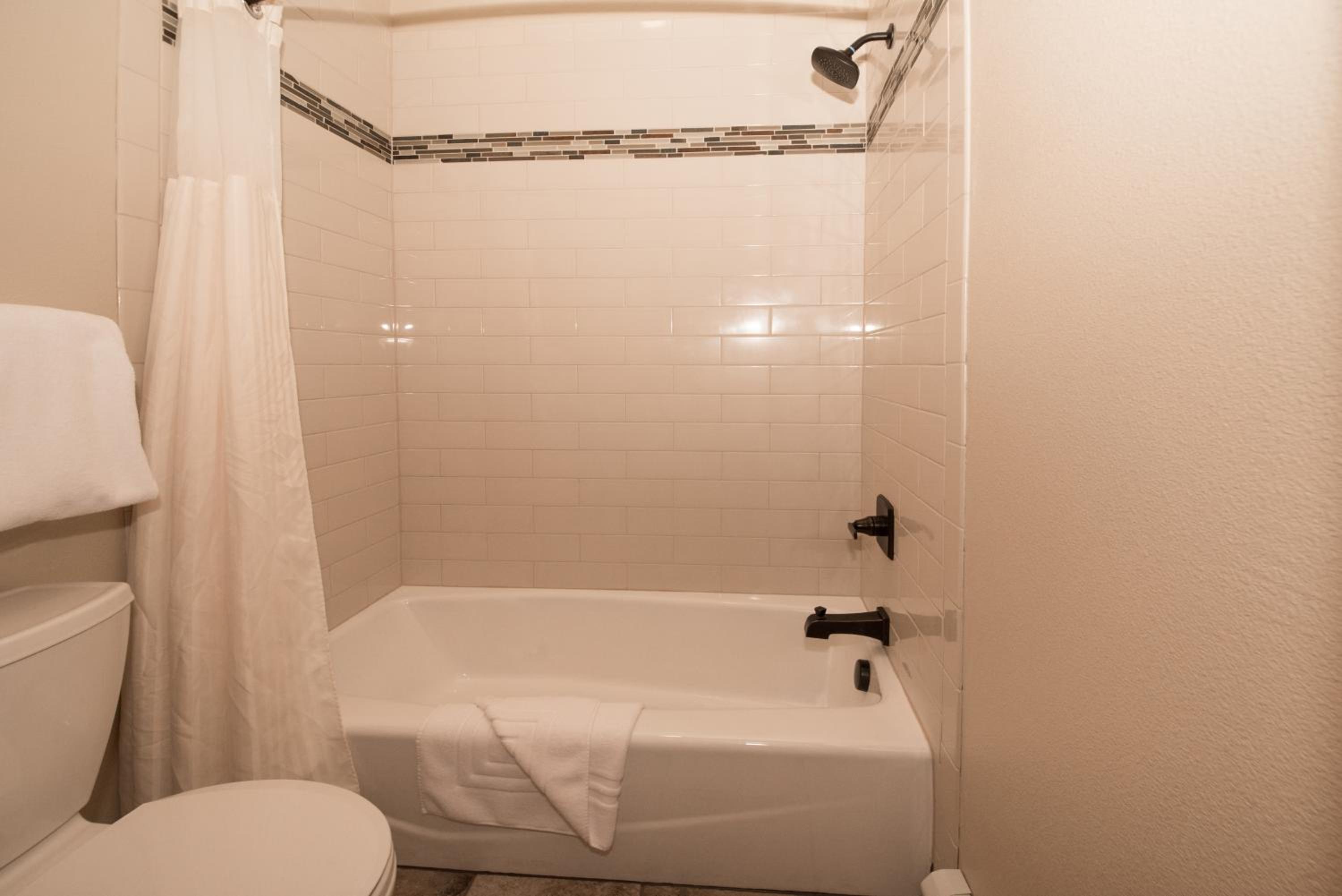 The Maxwell Inn - Property Image 45