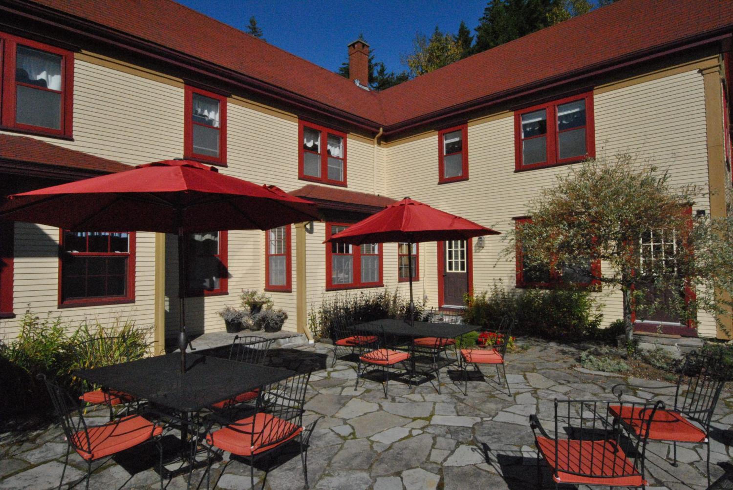 Dominion Hill Country Inn