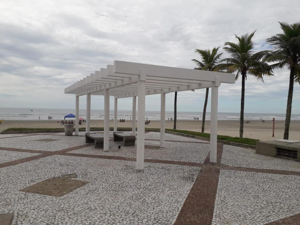Kitnet Ocian Ótima localização view 5