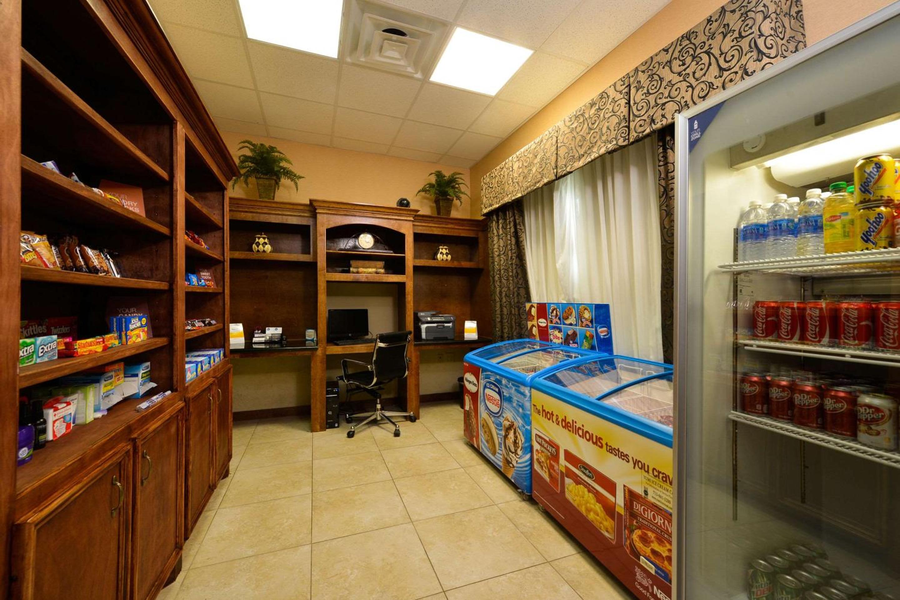 Bay City Vacations - Comfort Suites - Property Image 12