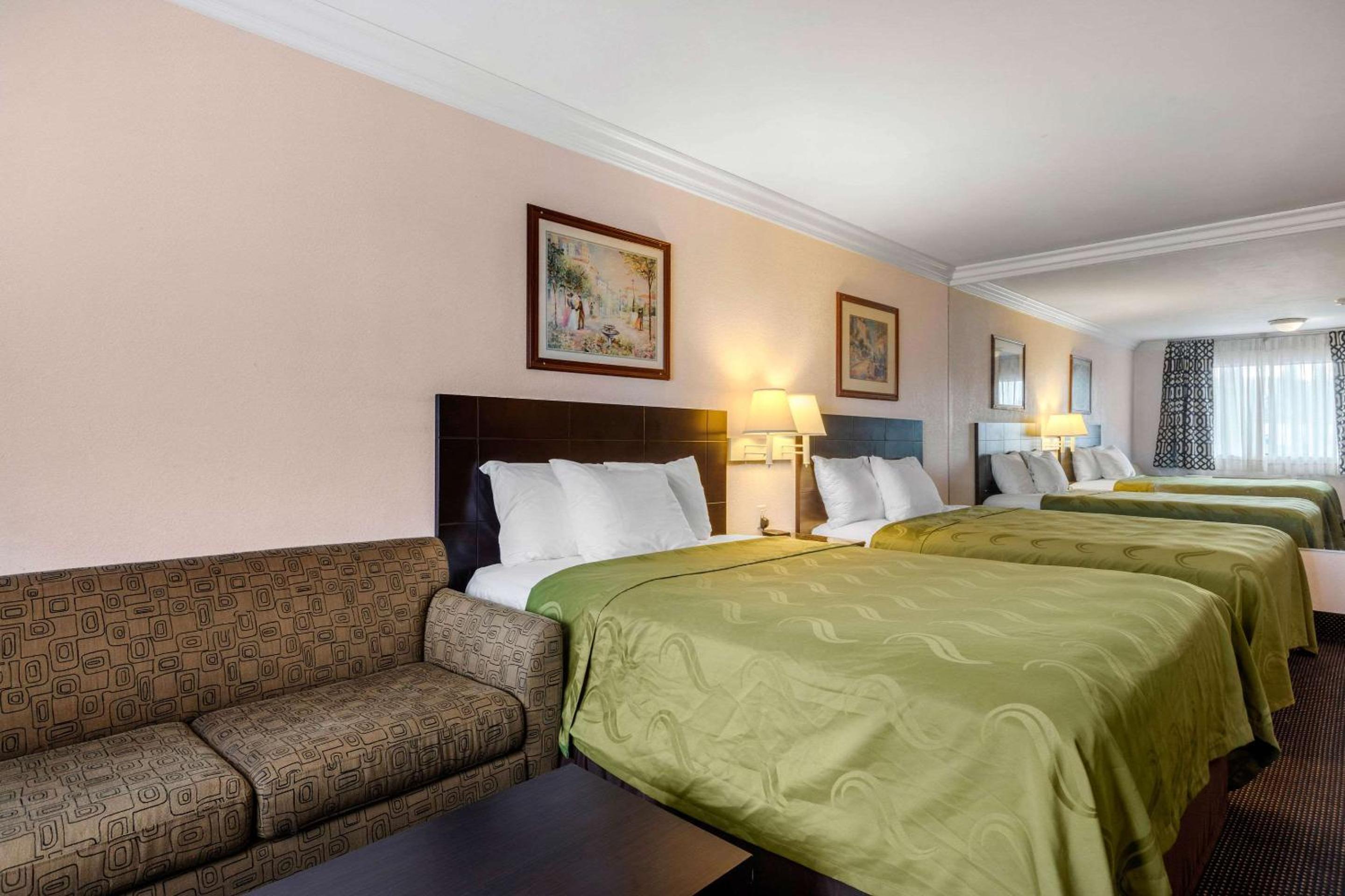Quality Inn - Torrance Lomita view 2