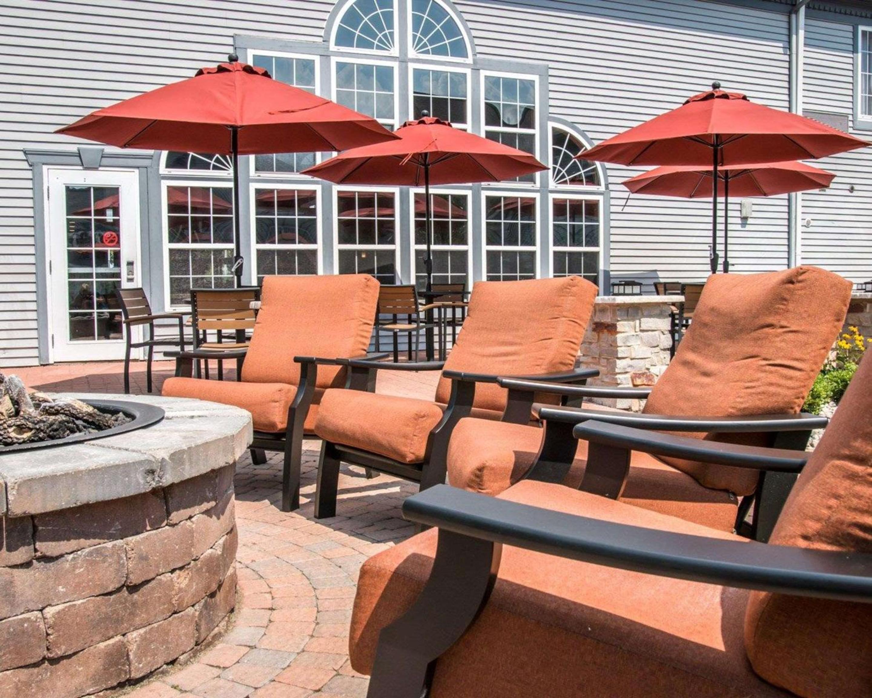 Mount Pleasant Vacations - Comfort Inn  Suites and Conference Center - Property Image 10
