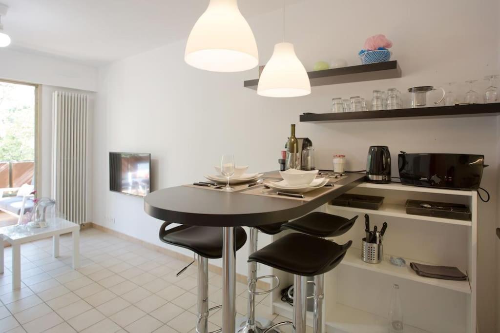 Appartement calme, clim, patio XXL, piscine&parking