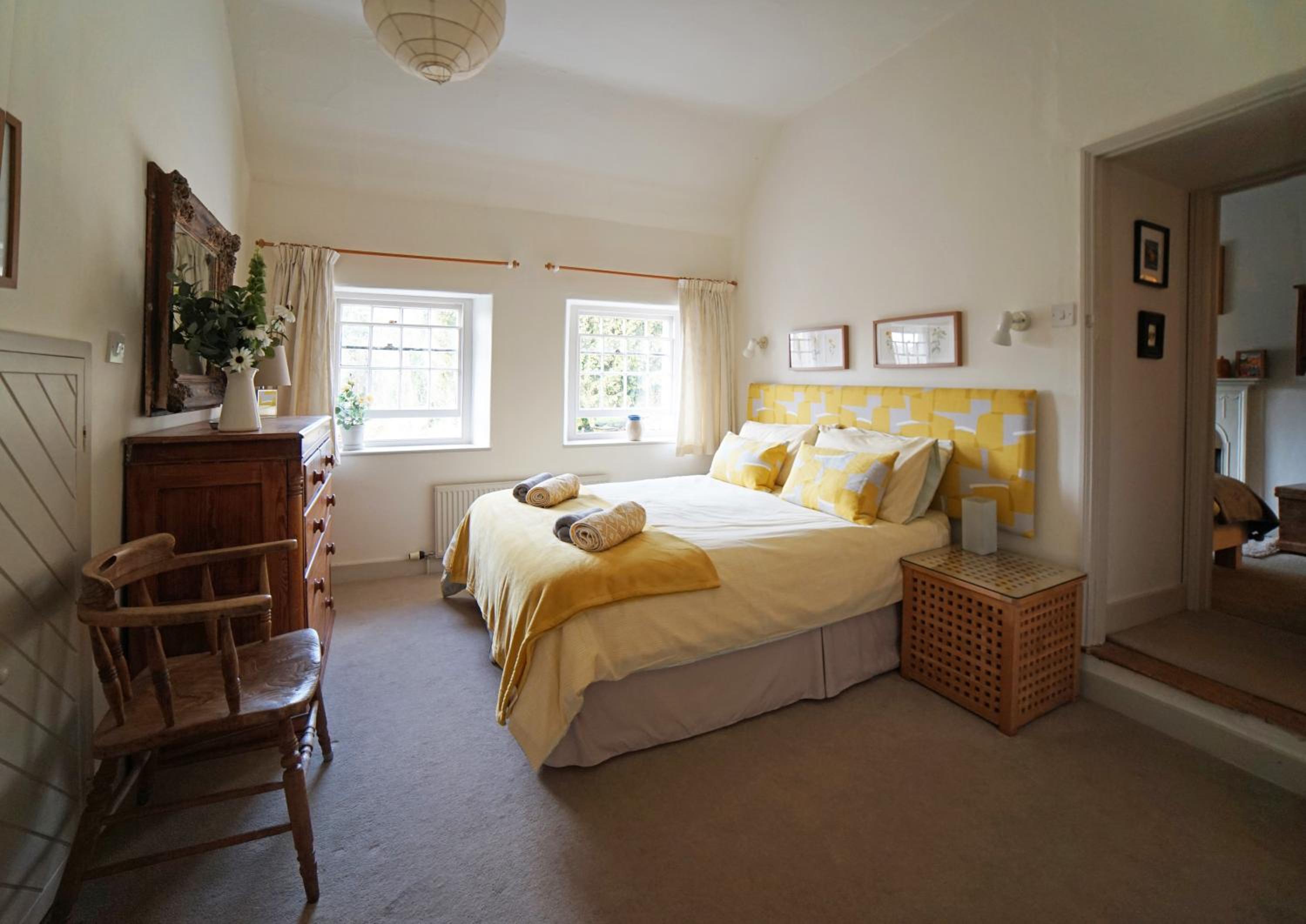 Yew Tree Cottage view 2