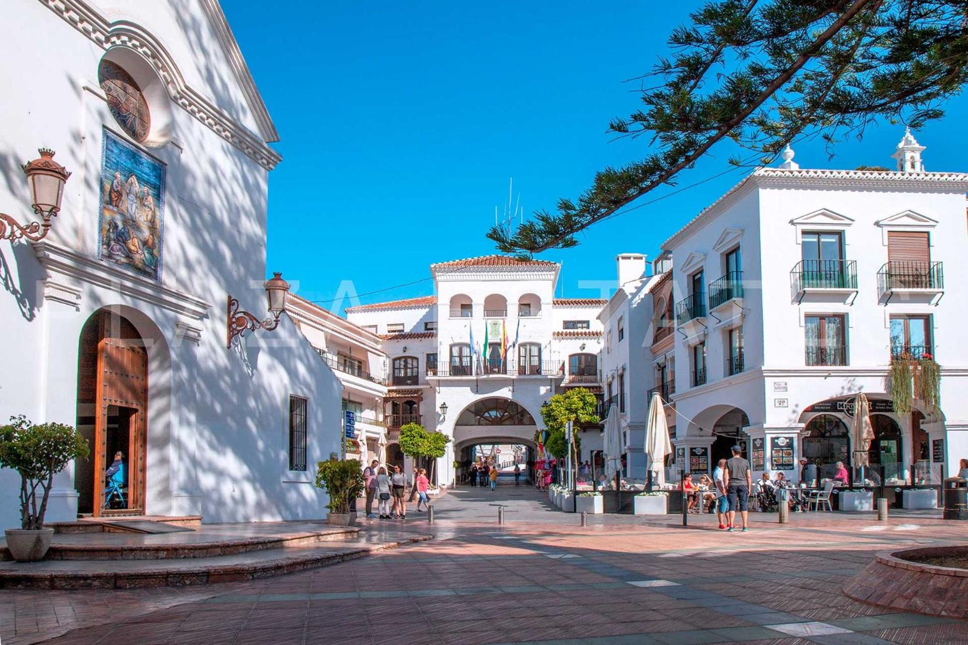 Spectacular sea views from Solana 5 street, Nerja view 4