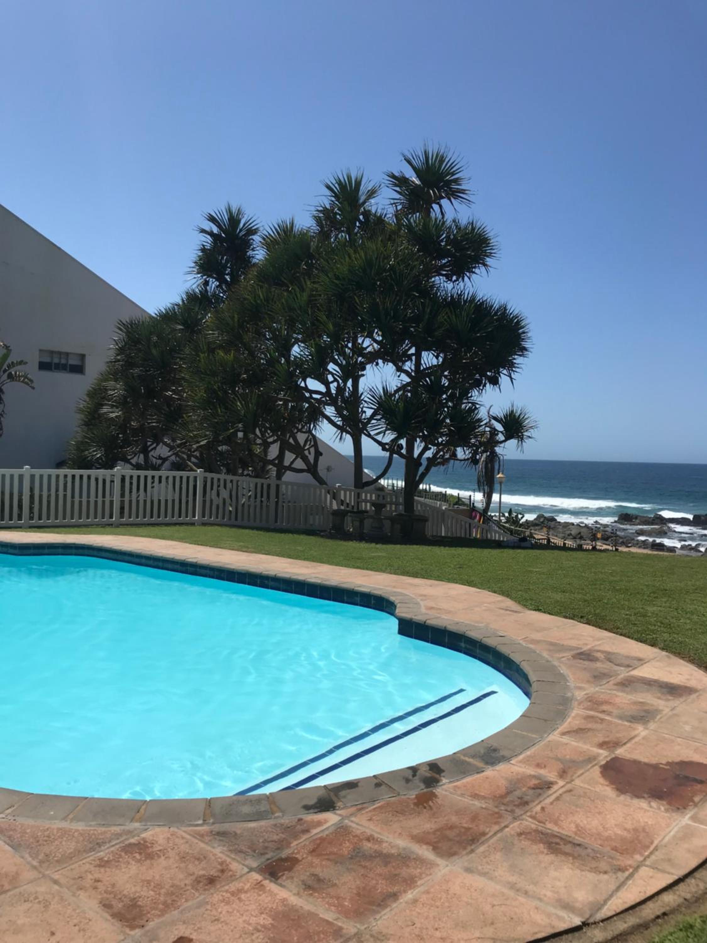 9 Casablance Ballito~Beach on your doorstep. view 2